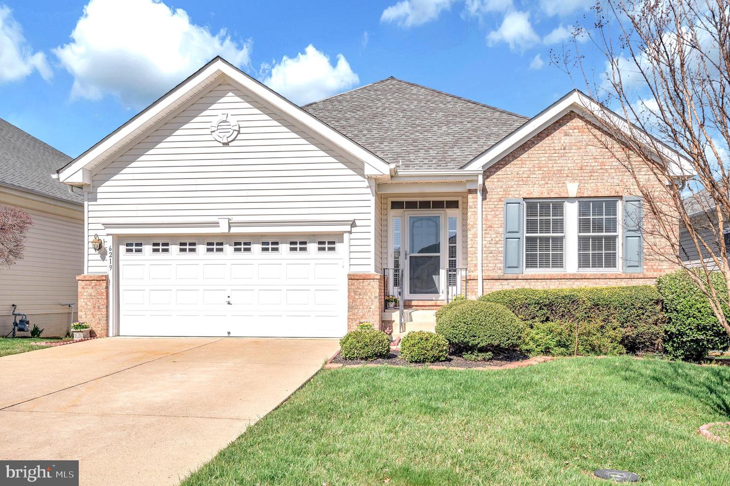 6219 E Dranesville Dr