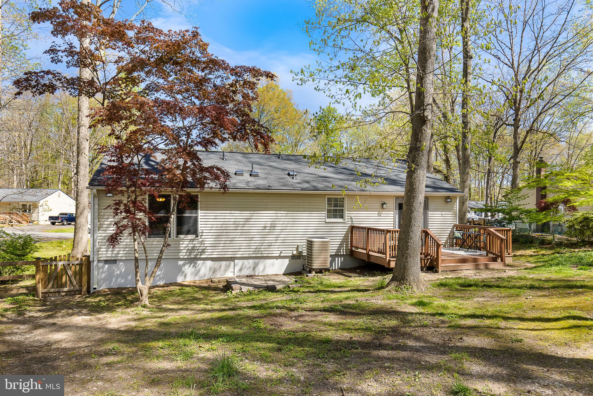 216 Hampton Dr