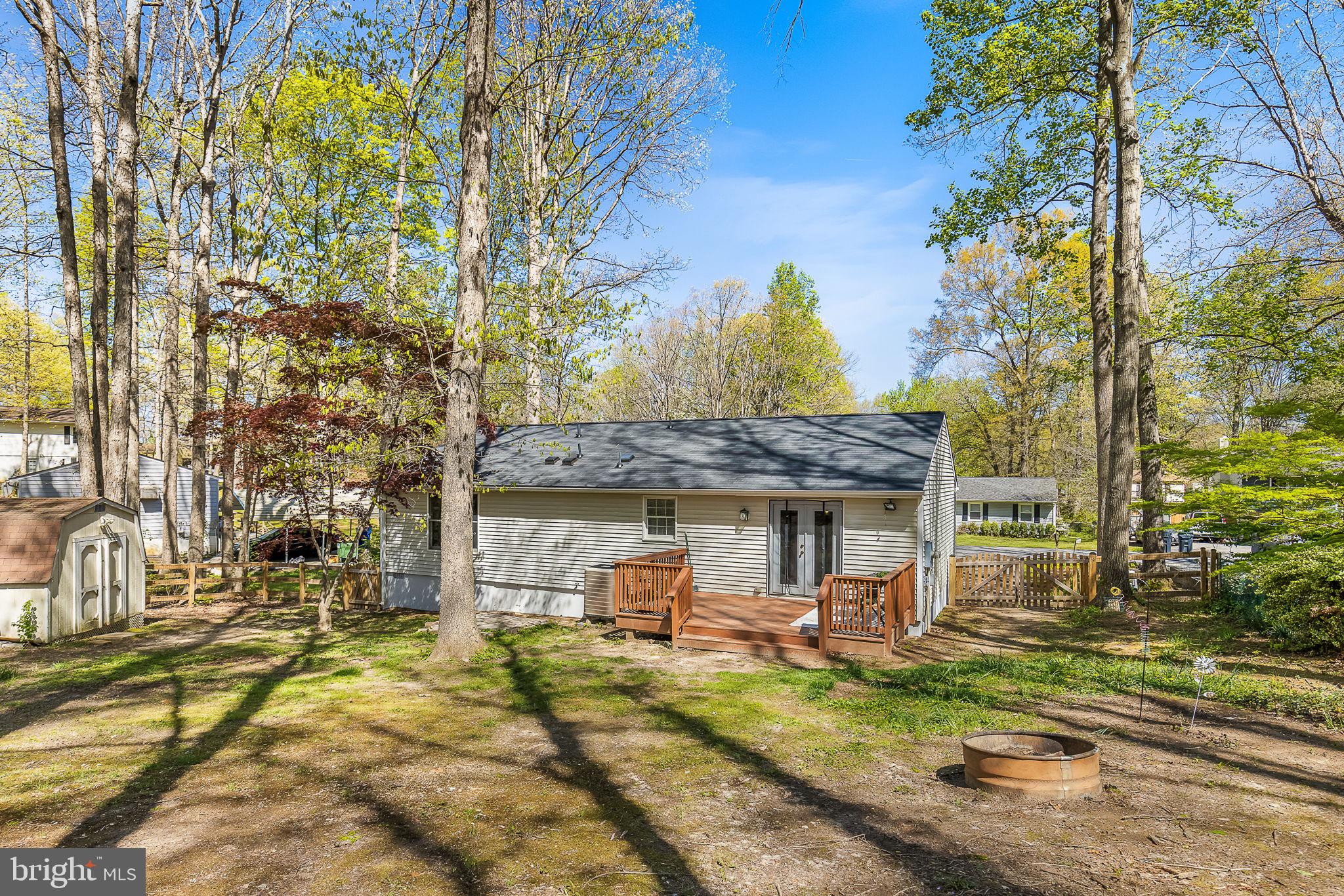 216 Hampton Dr