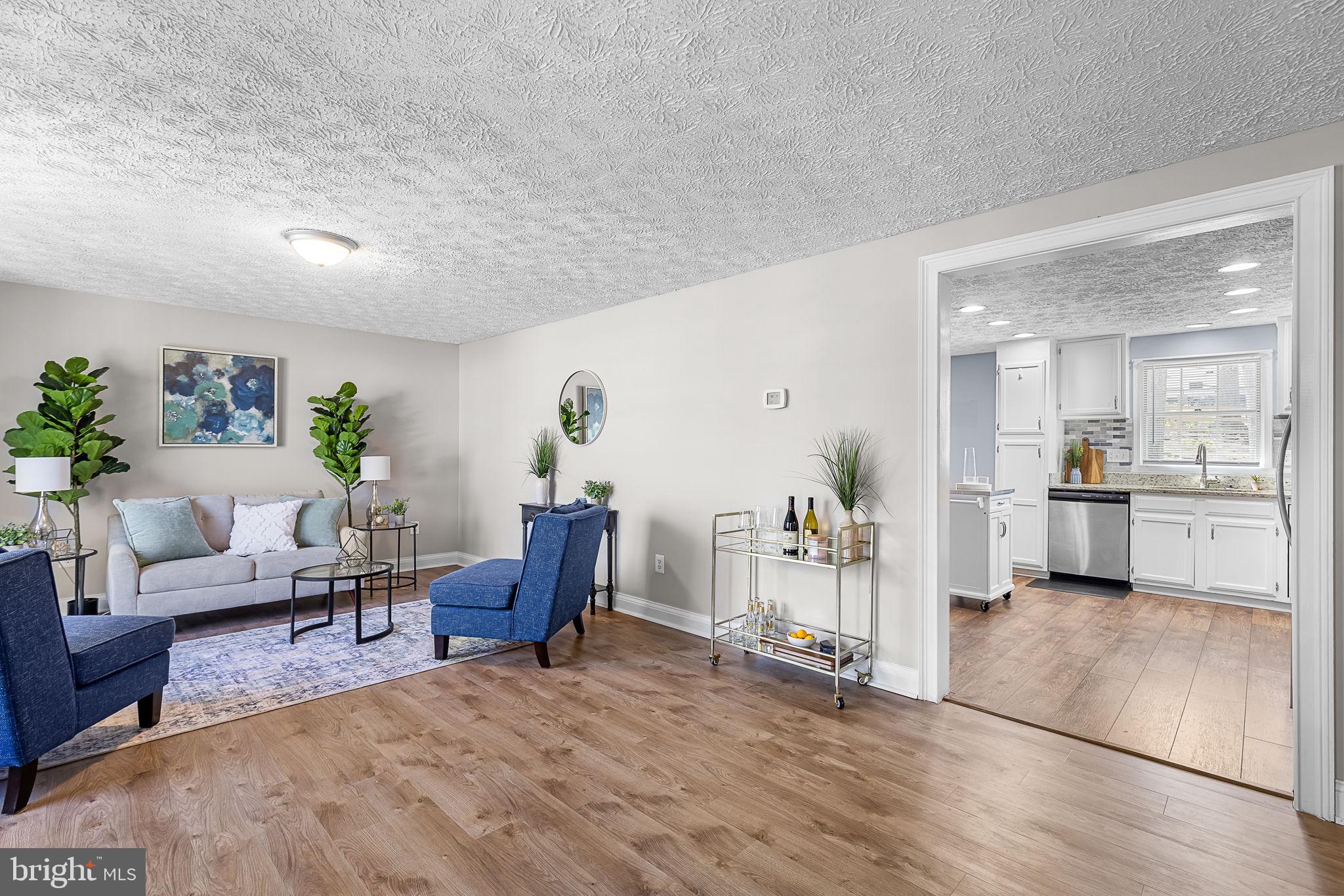 216 Hampton Dr