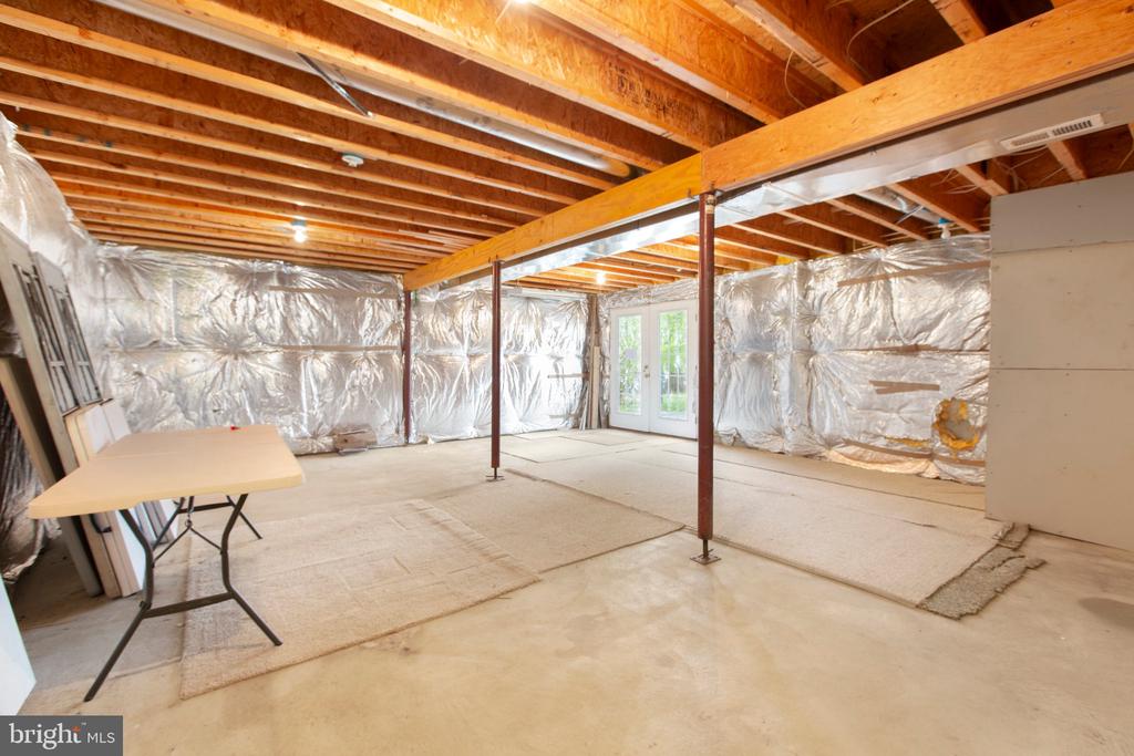 4 N Hill Ct