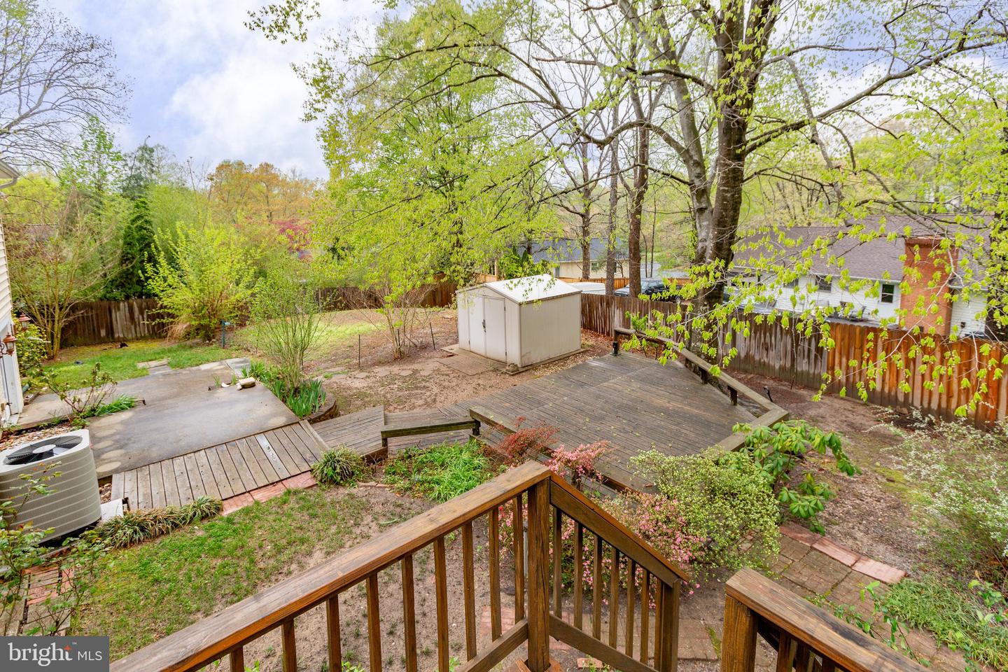 4 N Hill Ct