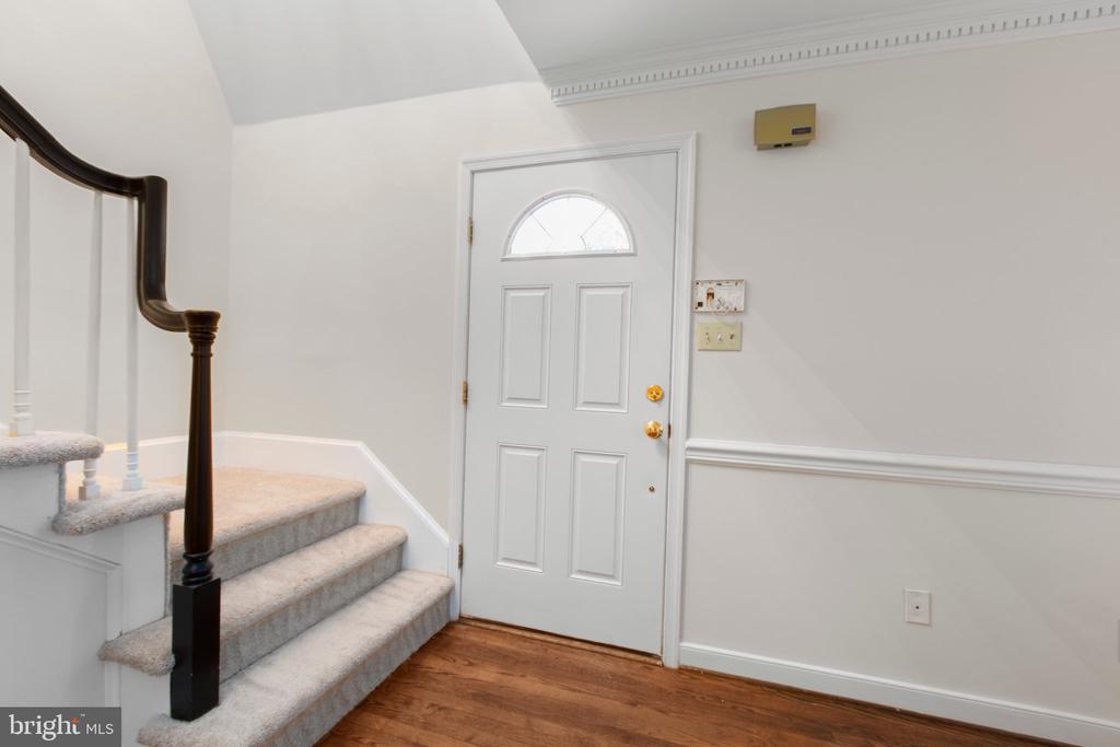 4 N Hill Ct