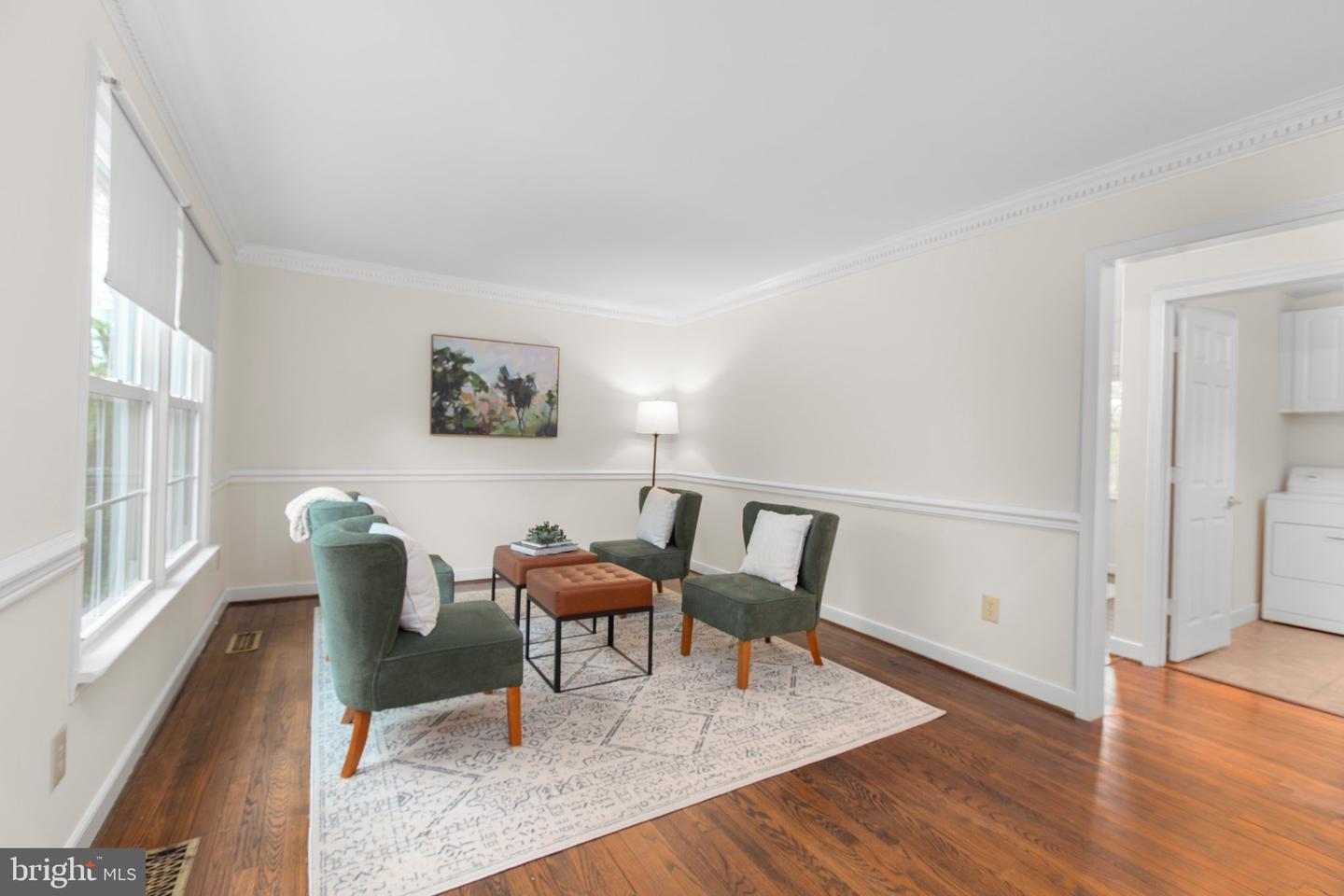 4 N Hill Ct