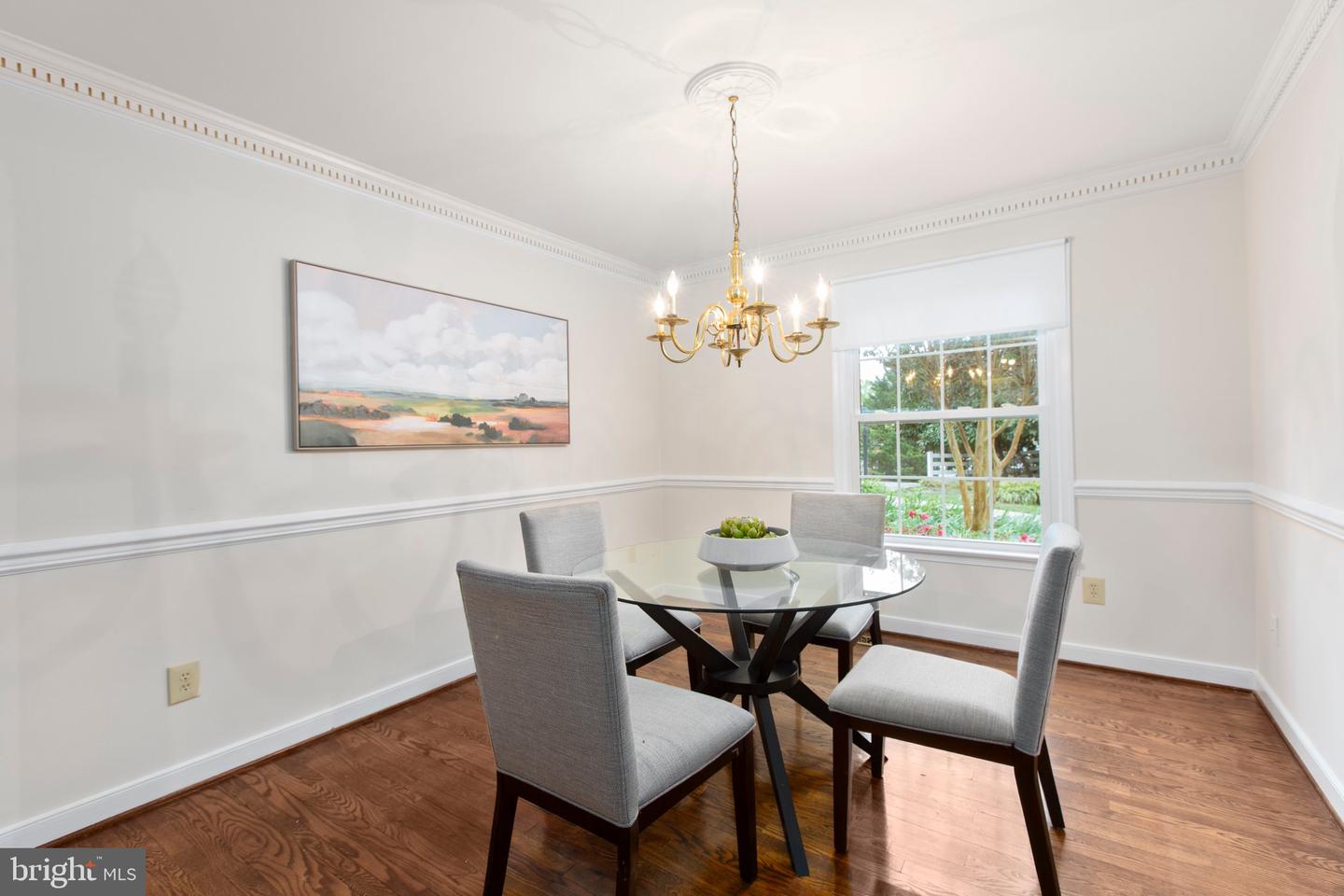 4 N Hill Ct