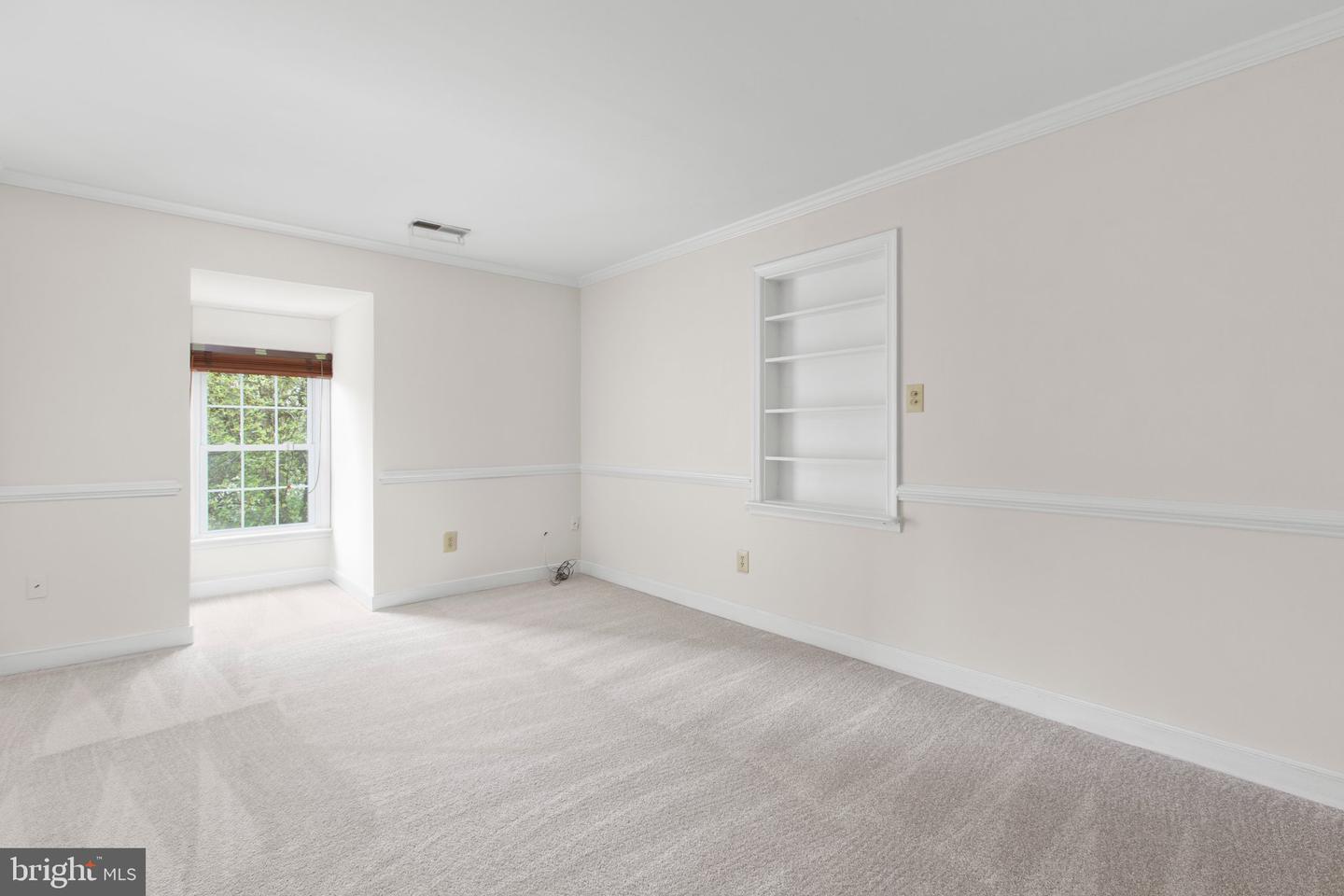 4 N Hill Ct