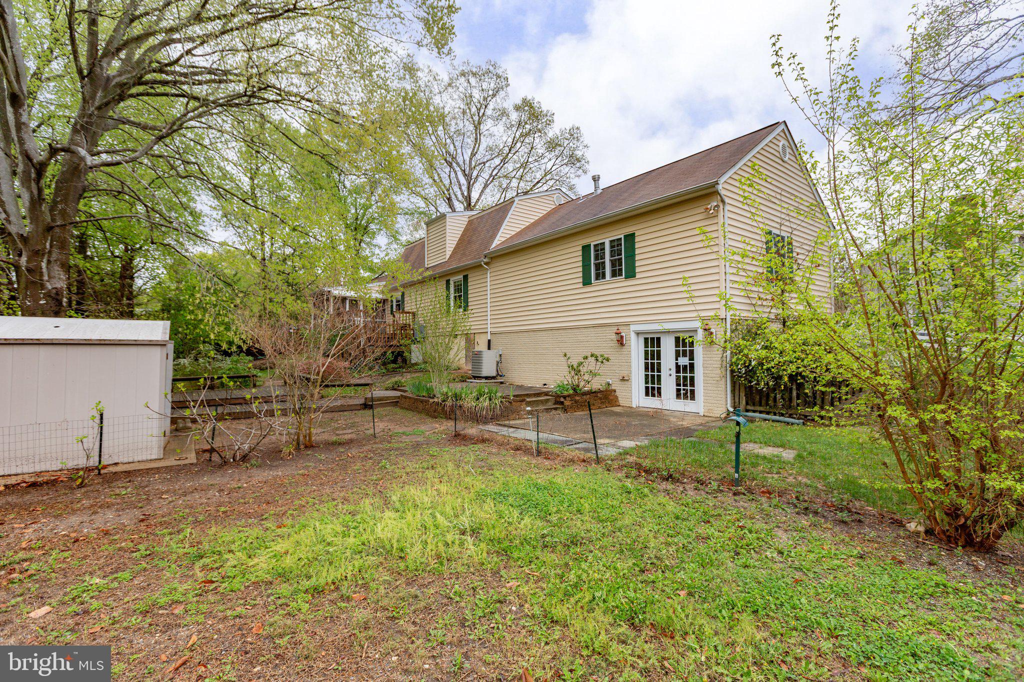 4 N Hill Ct