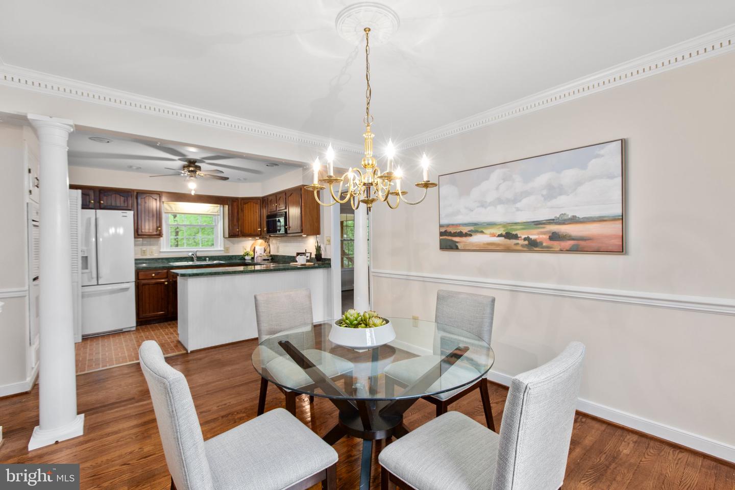 4 N Hill Ct