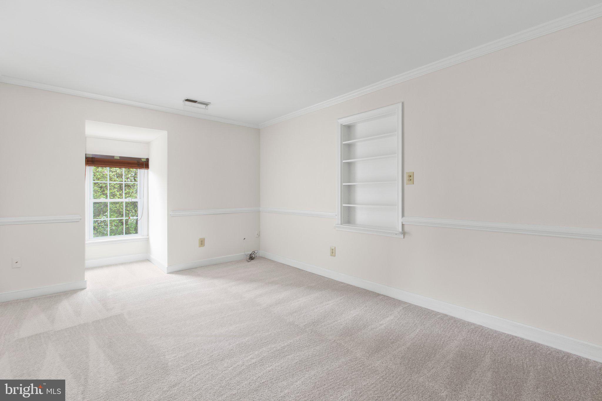 4 N Hill Ct