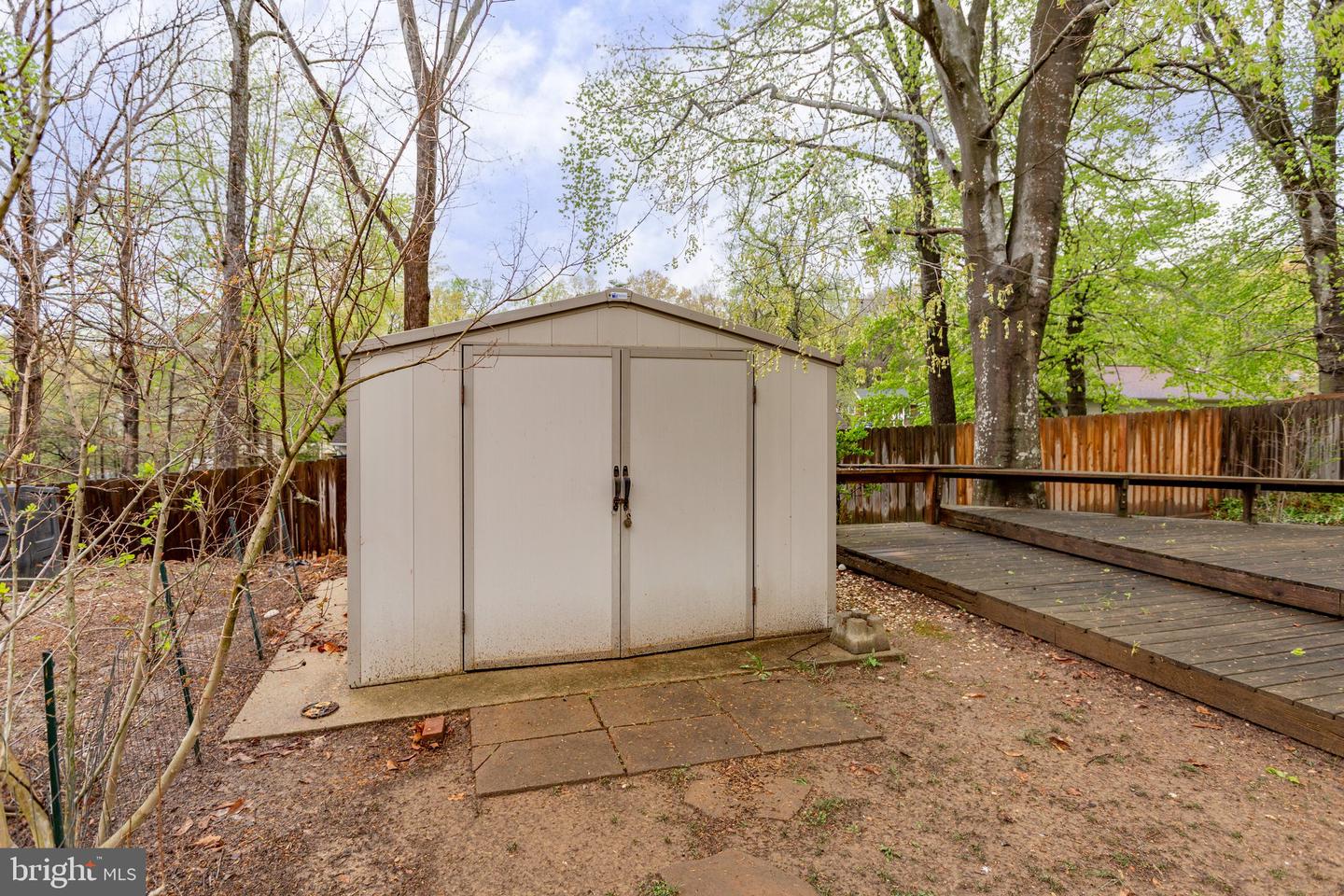 4 N Hill Ct