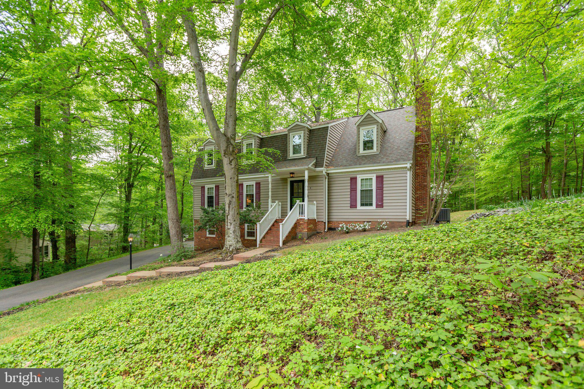 4 Buxley Ct