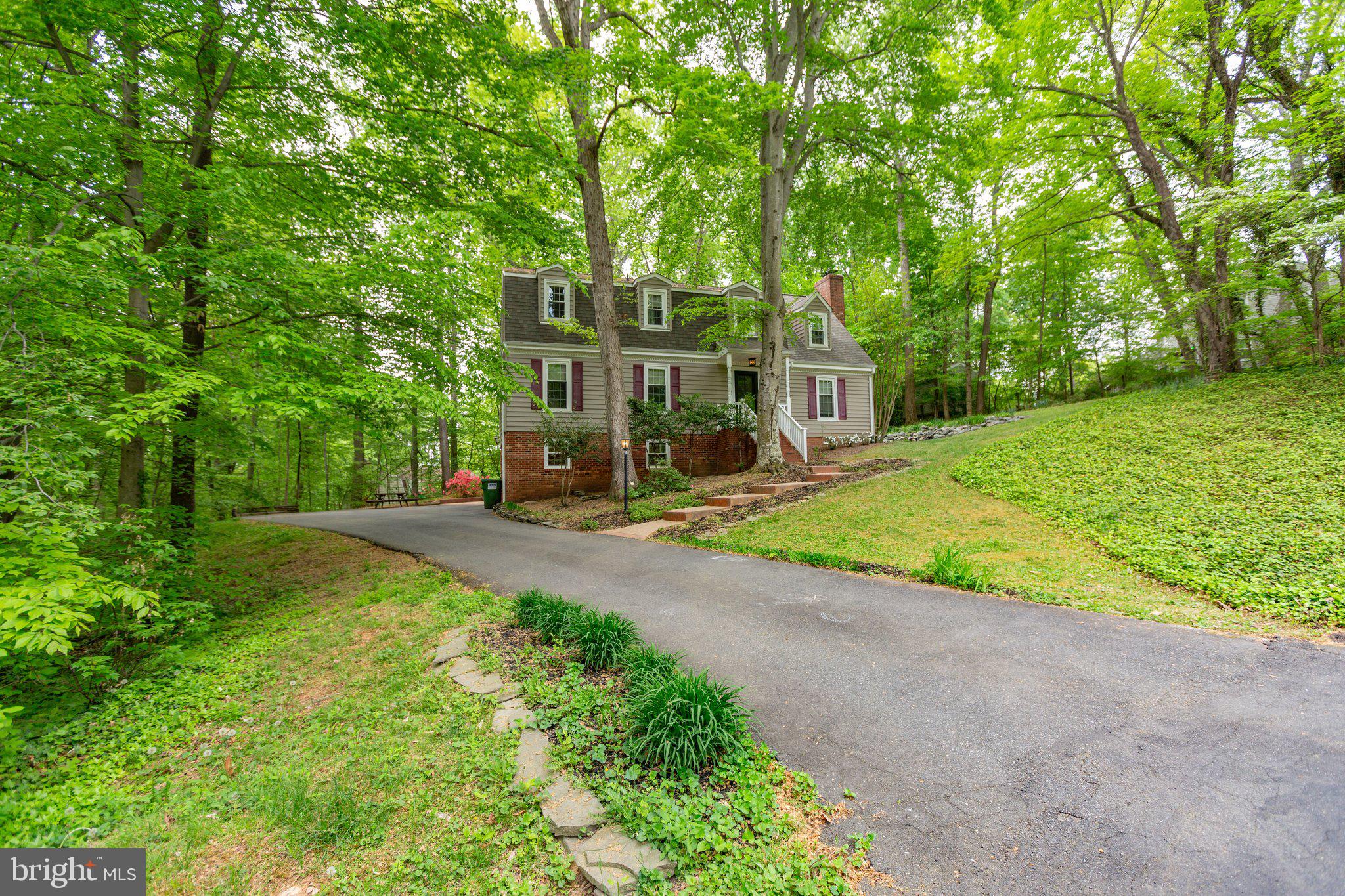 4 Buxley Ct