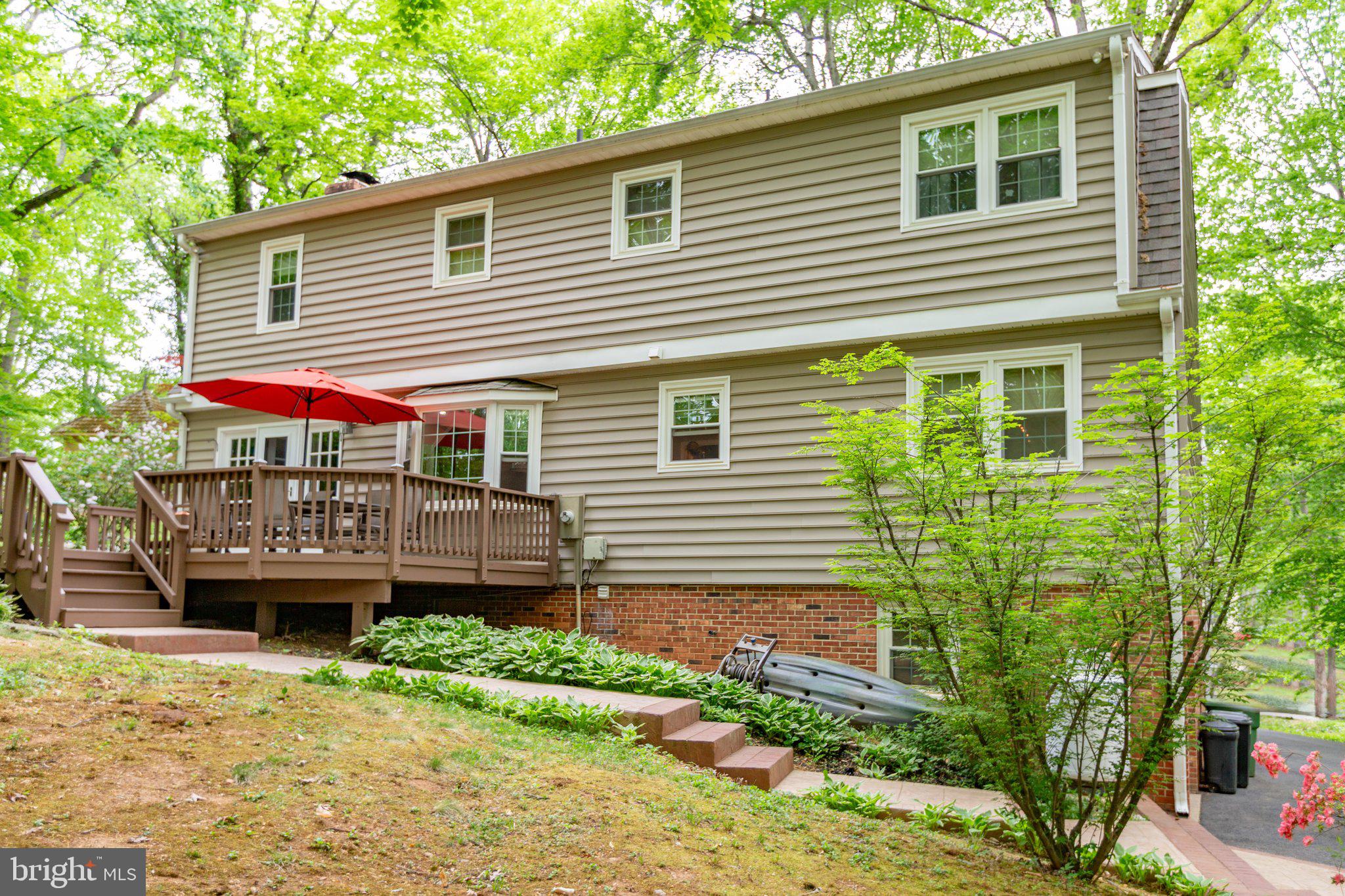 4 Buxley Ct