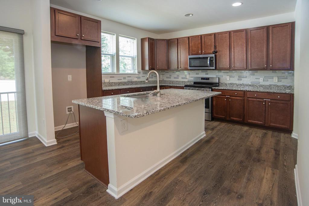 1600 HUDGINS FARM CIR