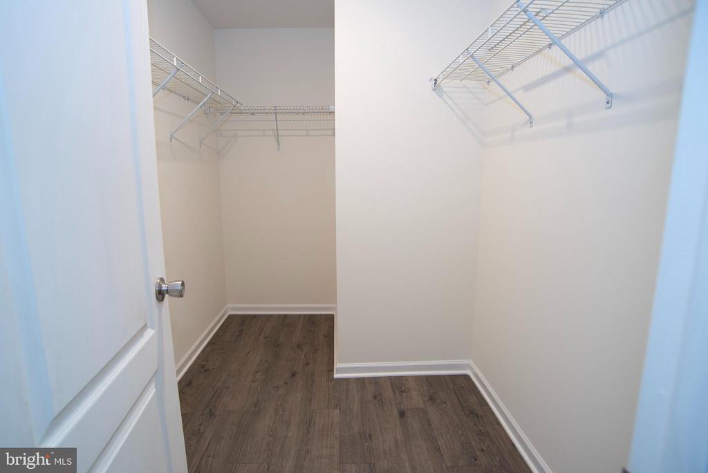 1600 HUDGINS FARM CIR