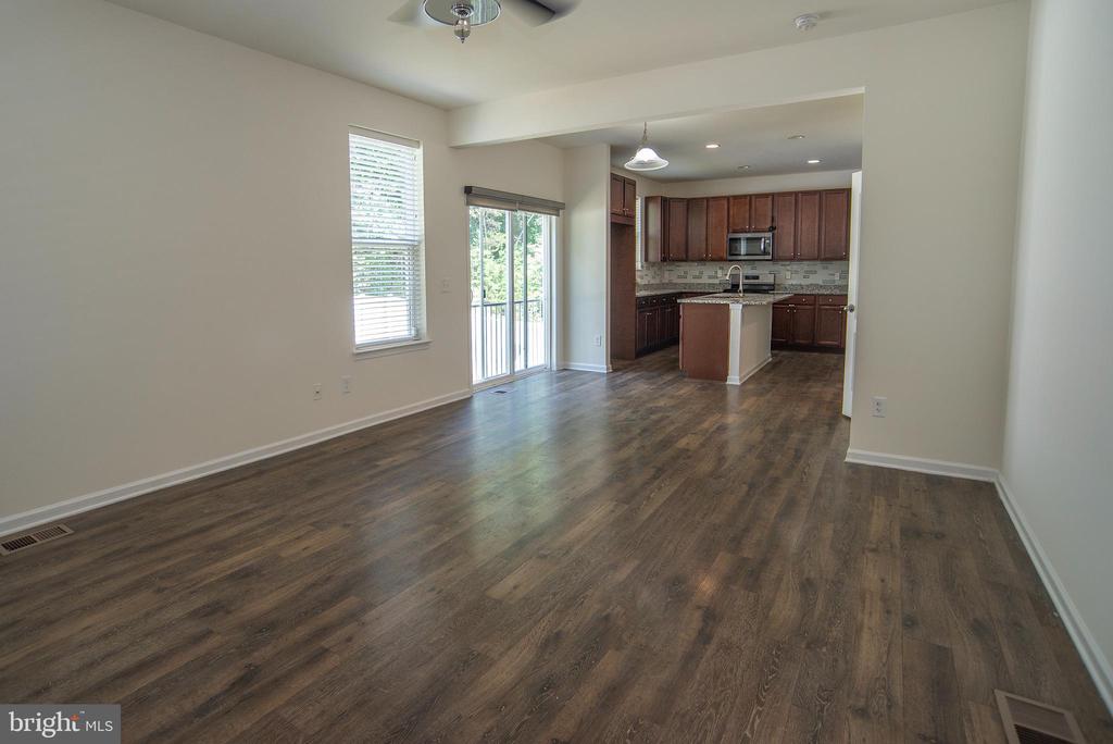 1600 HUDGINS FARM CIR