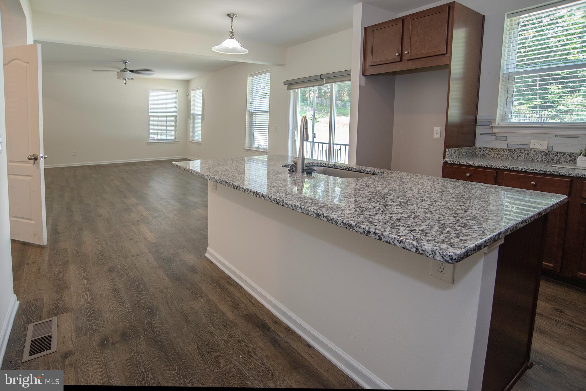 1600 HUDGINS FARM CIR