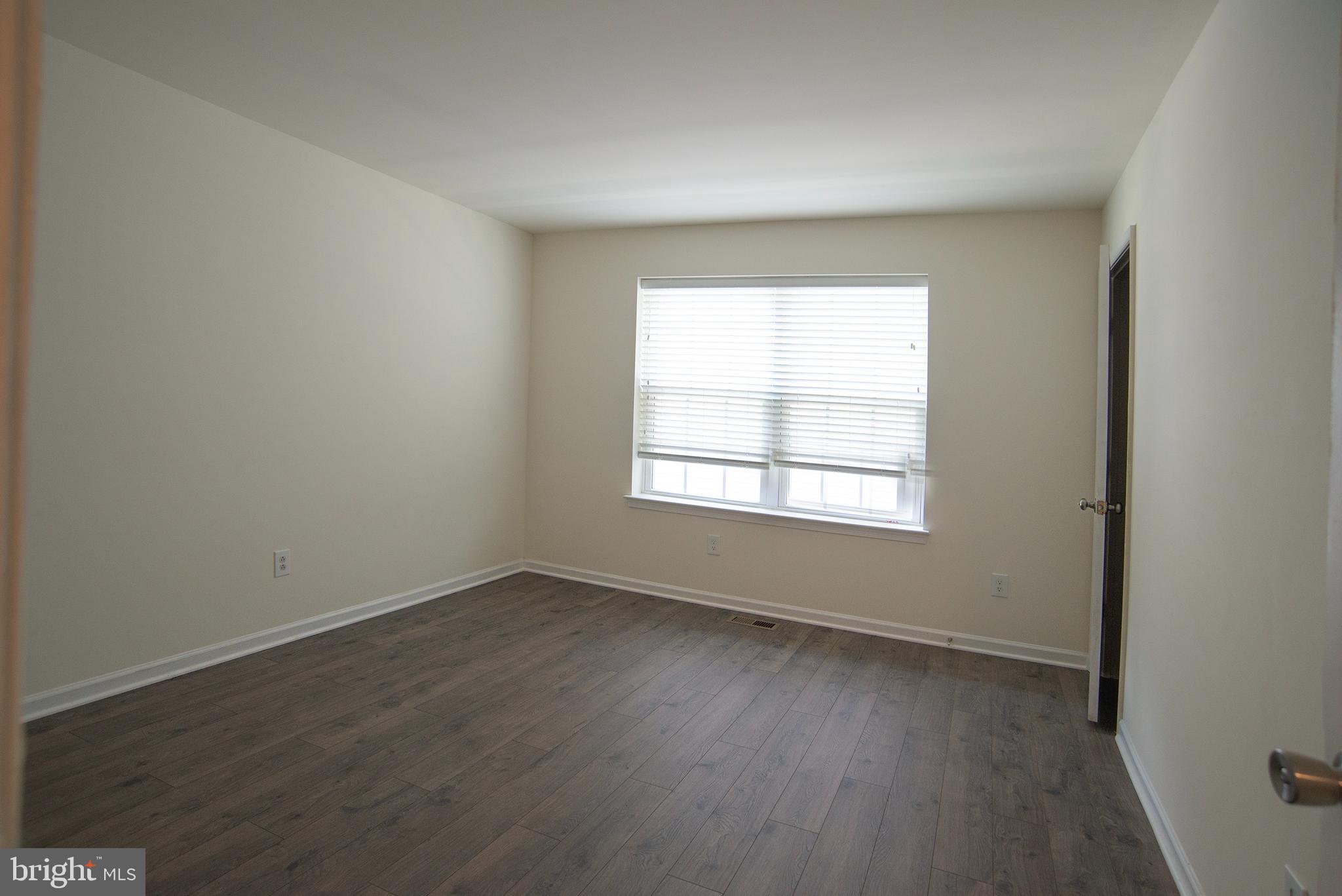 1600 HUDGINS FARM CIR