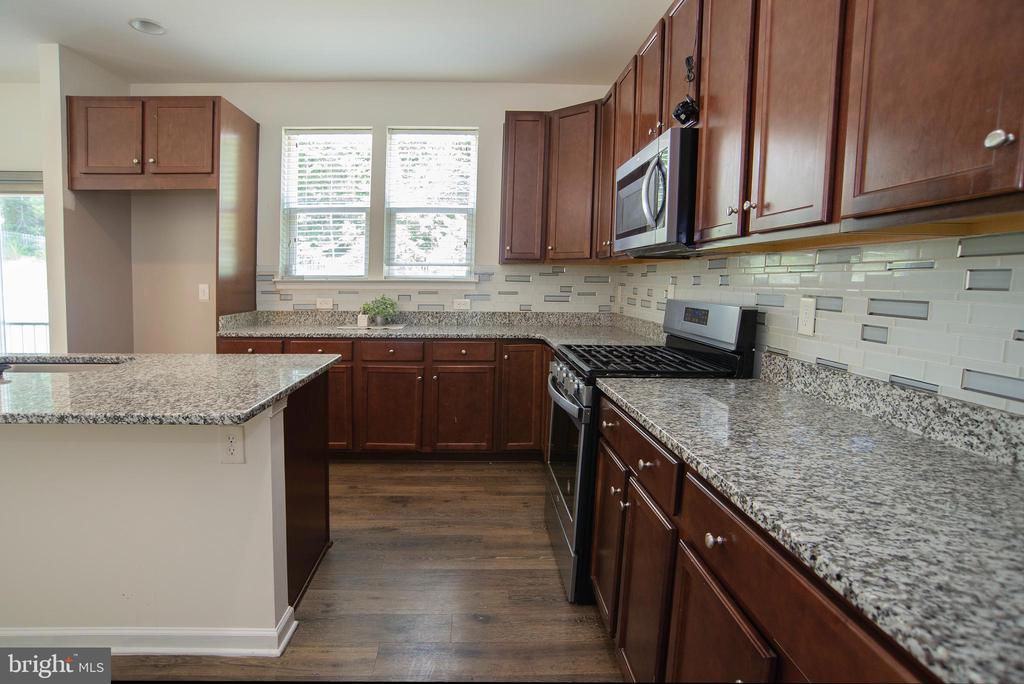 1600 HUDGINS FARM CIR
