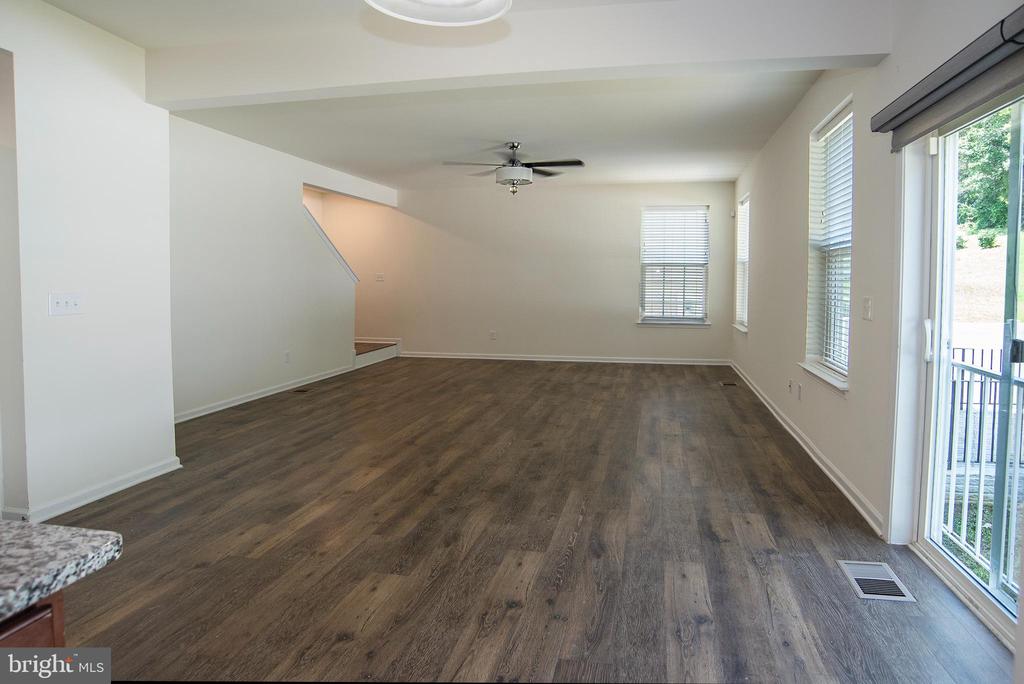 1600 HUDGINS FARM CIR