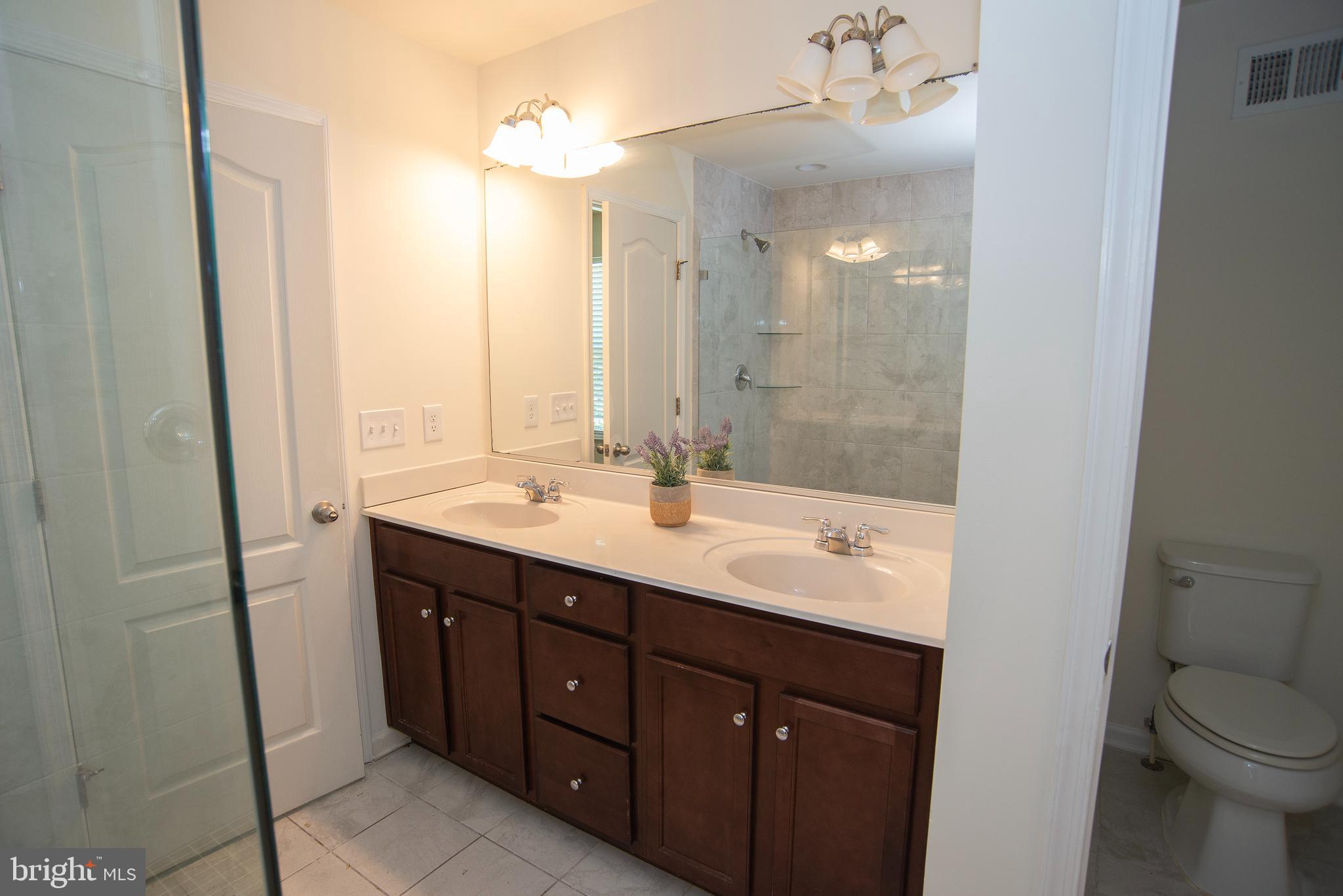 1600 HUDGINS FARM CIR