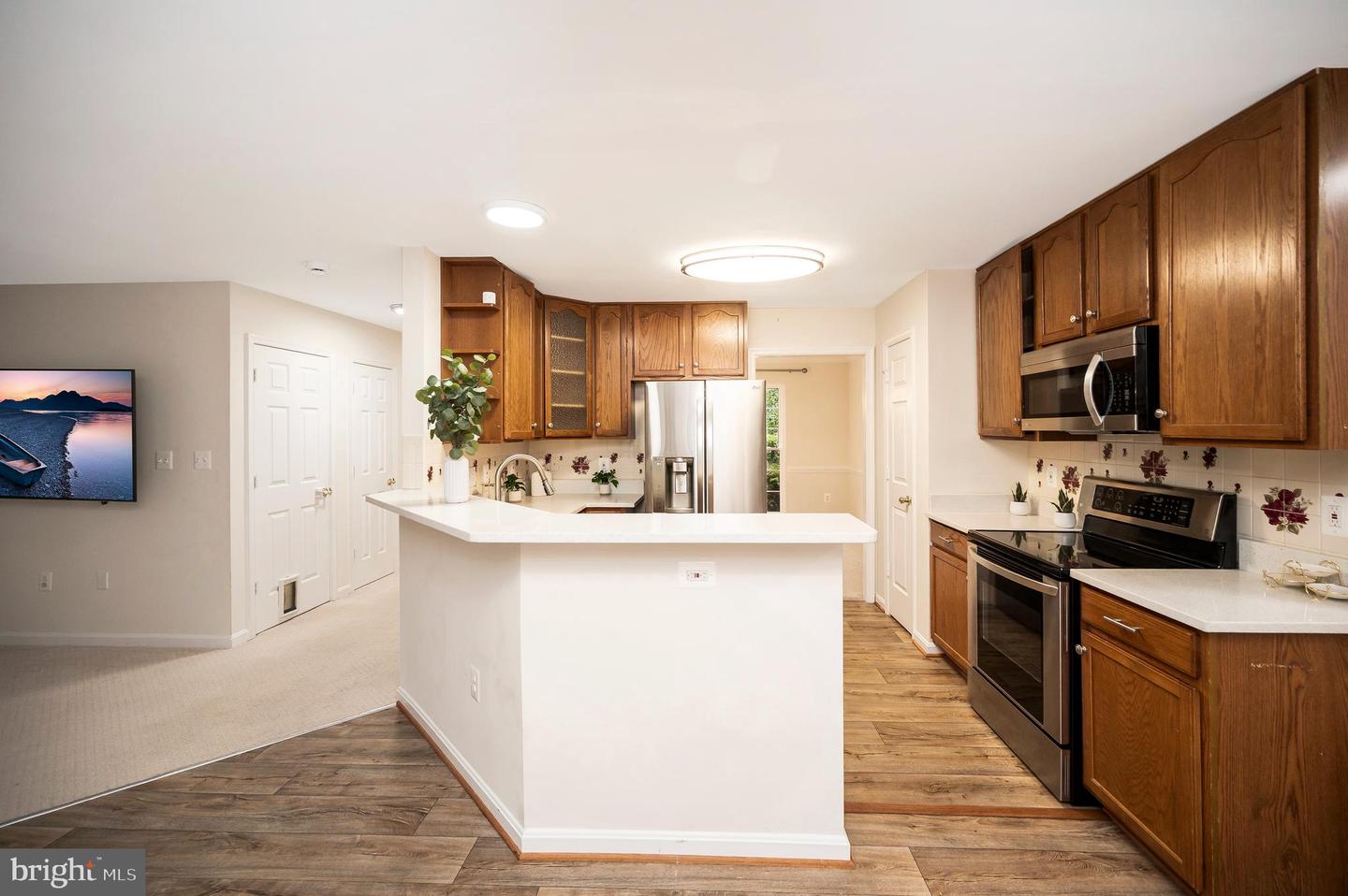 4401 Wexham Ct
