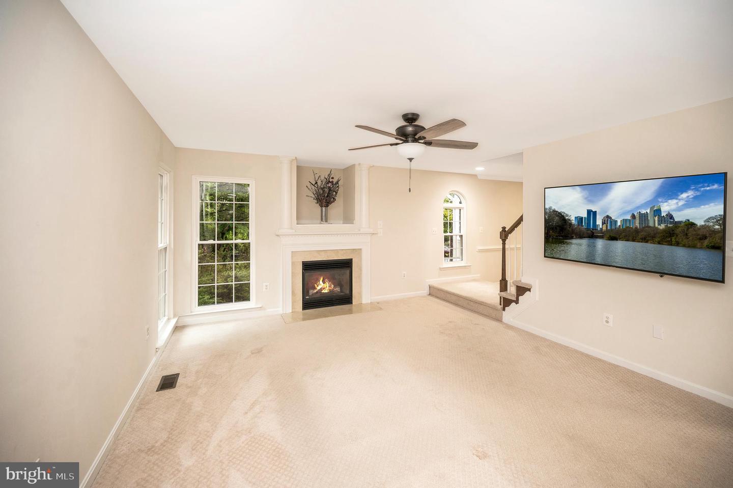 4401 Wexham Ct