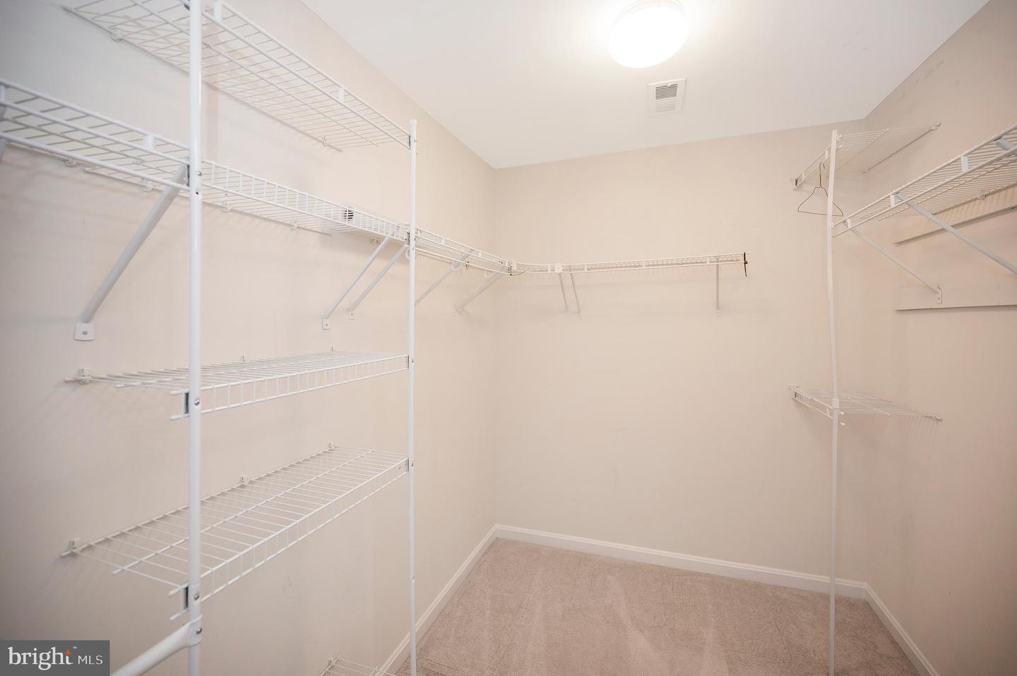 4401 Wexham Ct