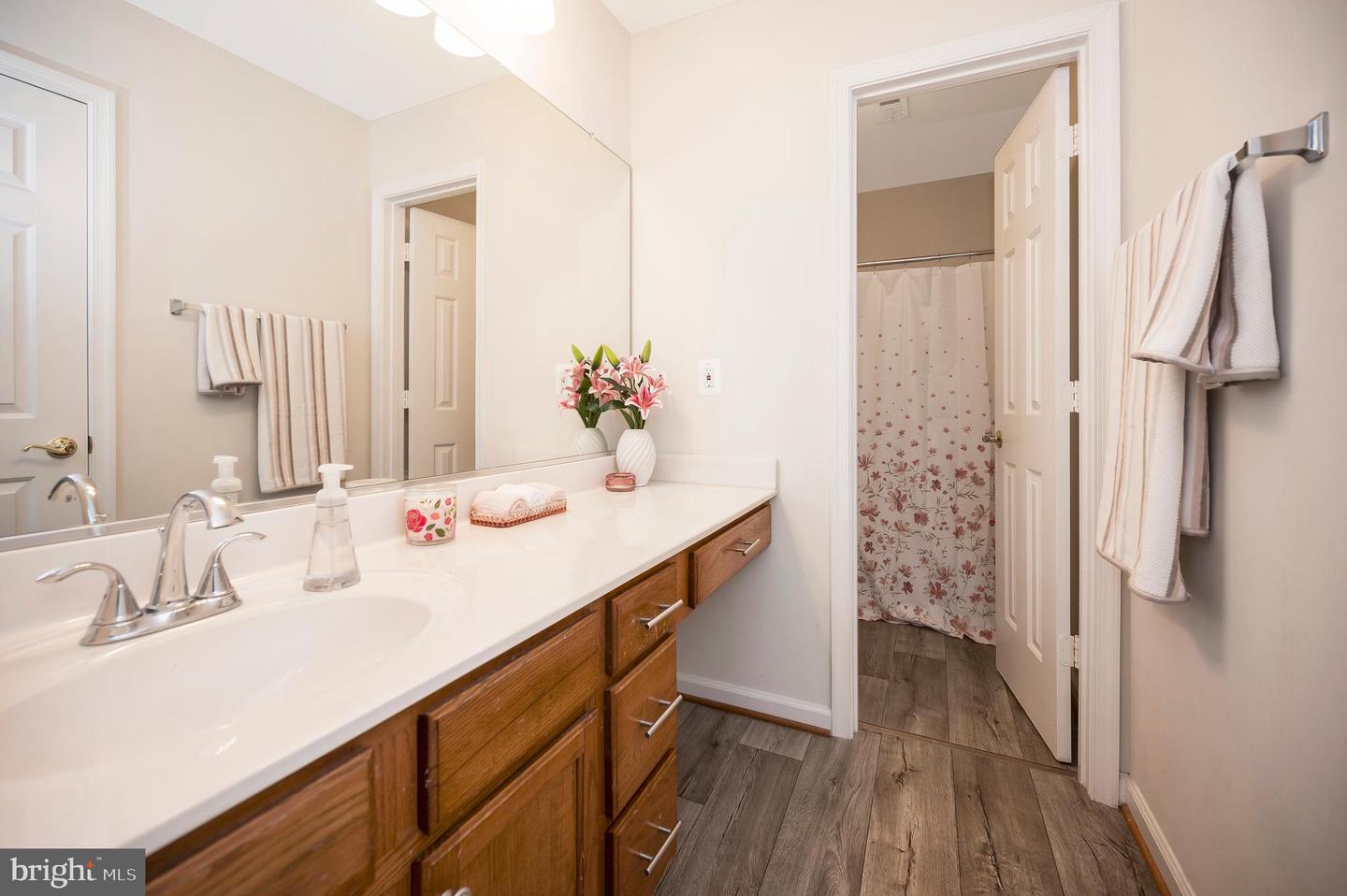 4401 Wexham Ct
