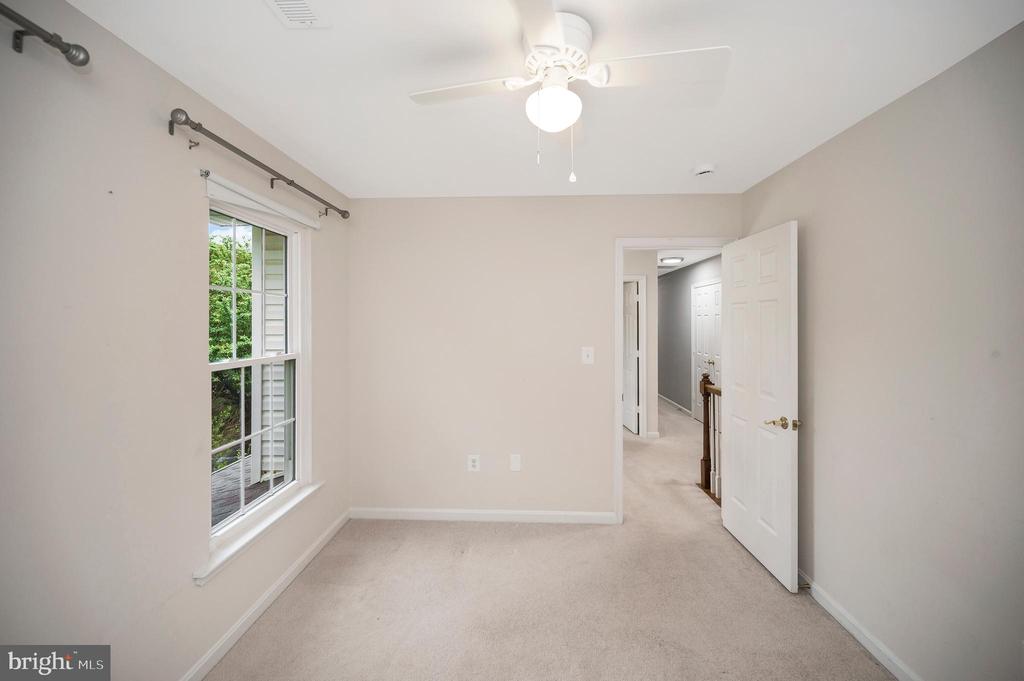 4401 Wexham Ct