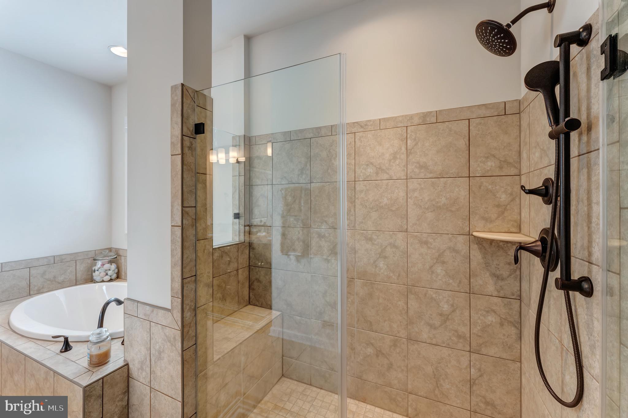11726 Robin Woods Cir