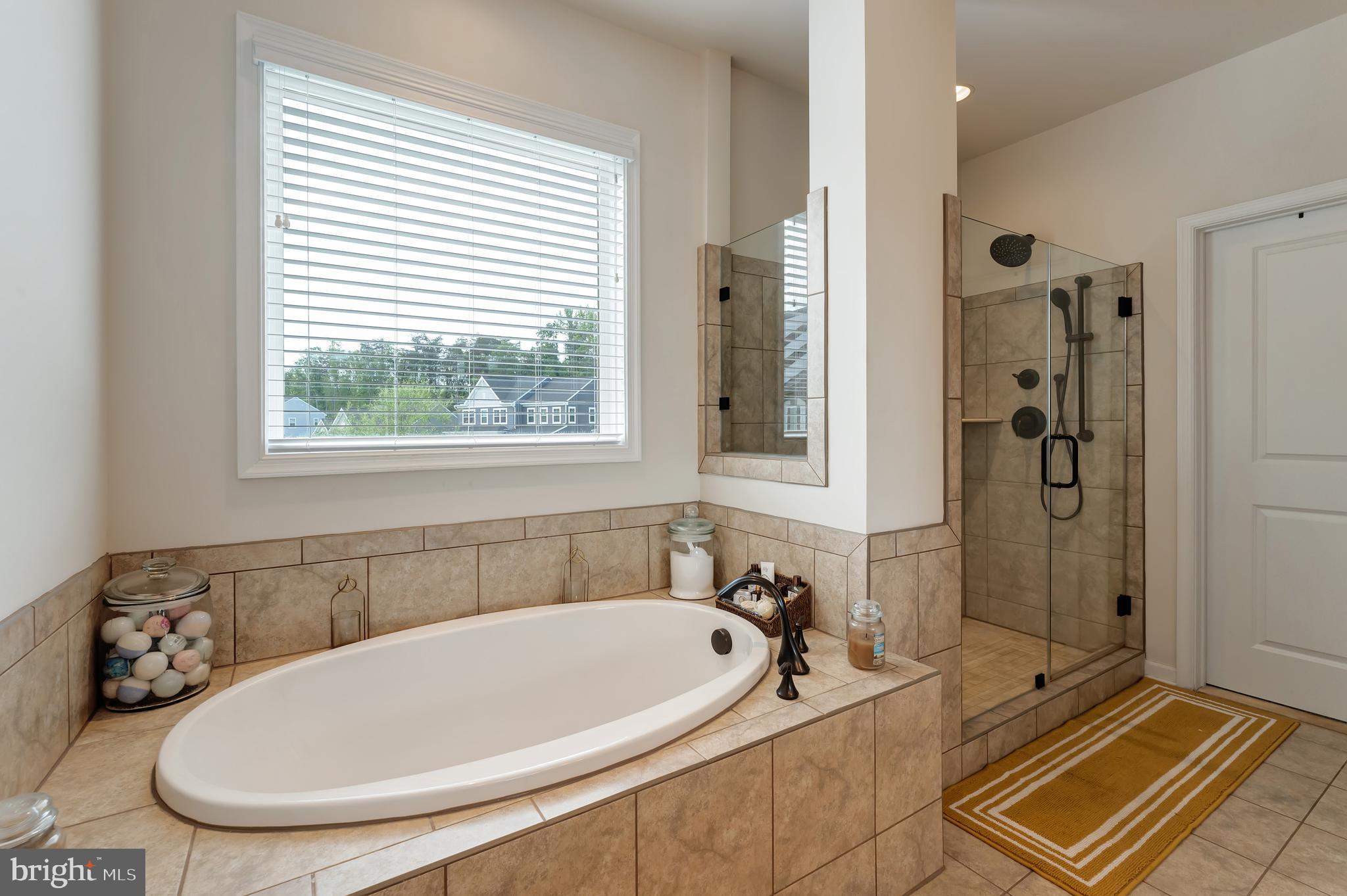 11726 Robin Woods Cir