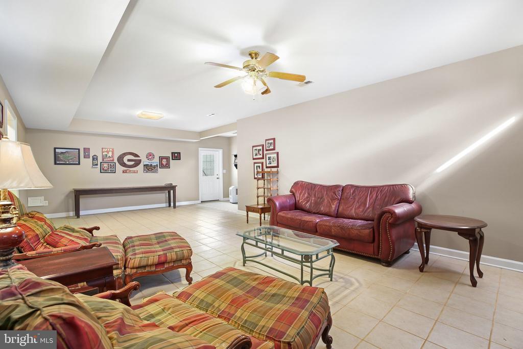 6101 W Melody Ct