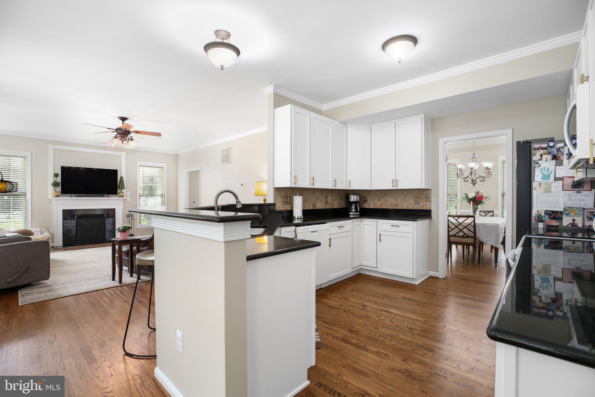 6101 W Melody Ct