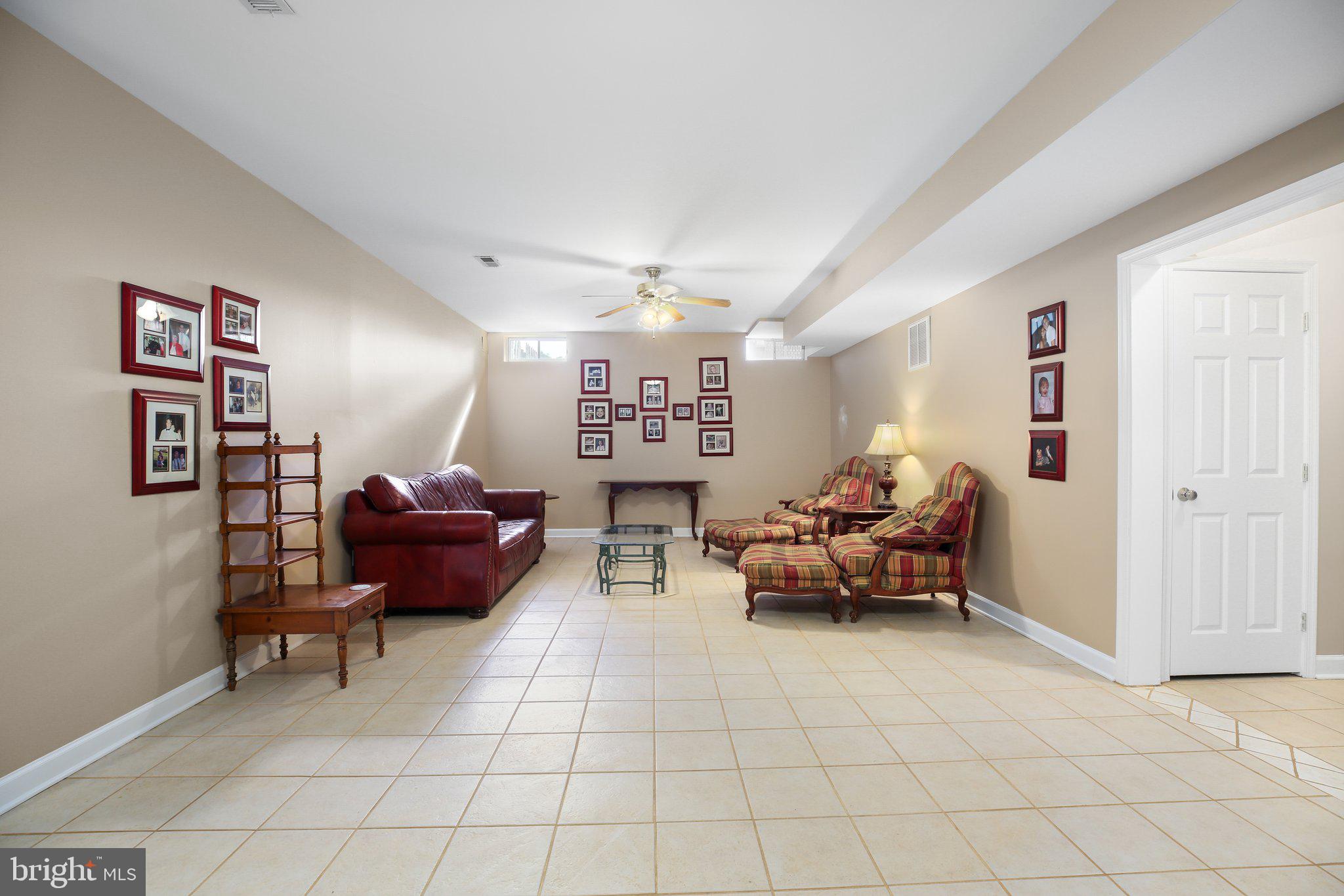 6101 W Melody Ct