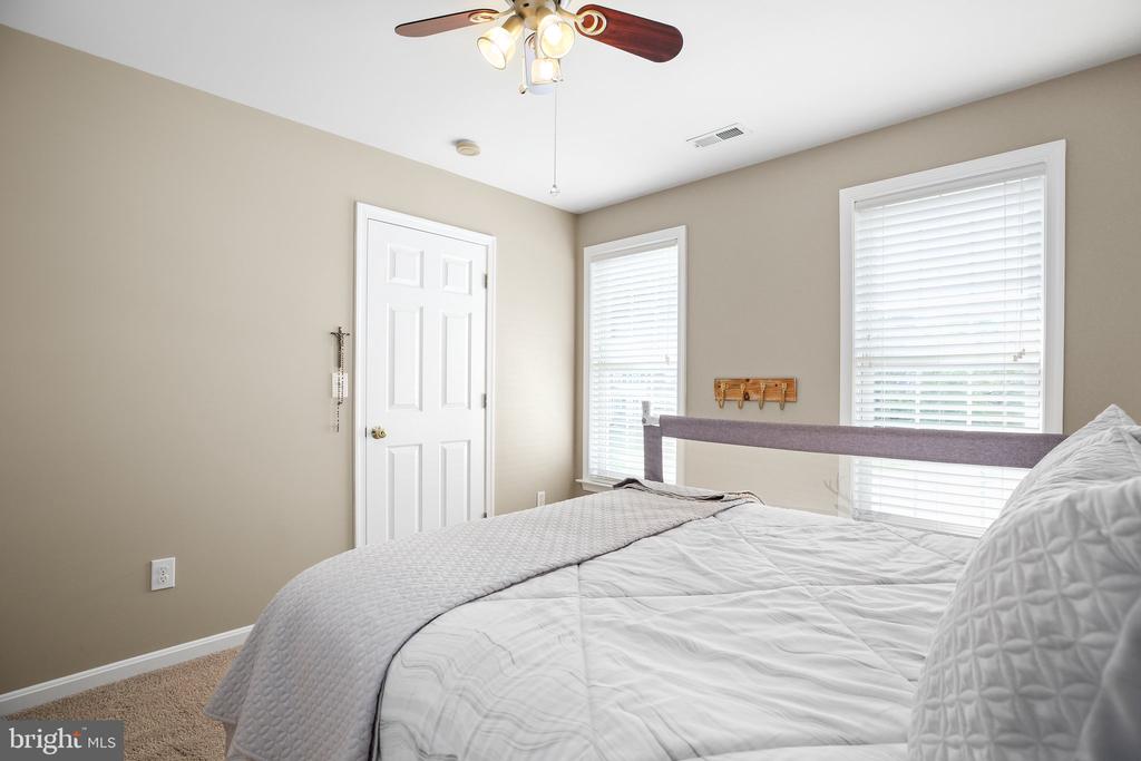 6101 W Melody Ct