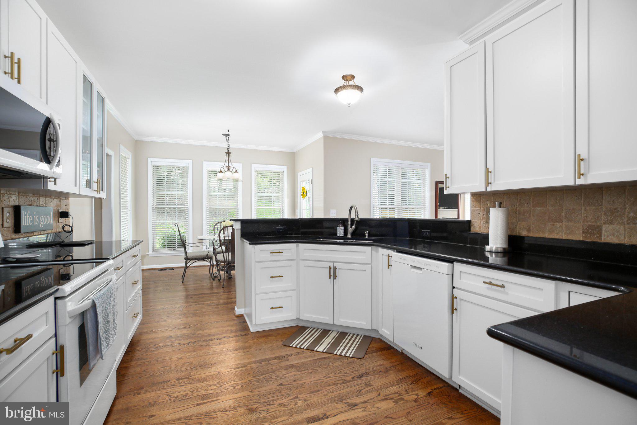 6101 W Melody Ct