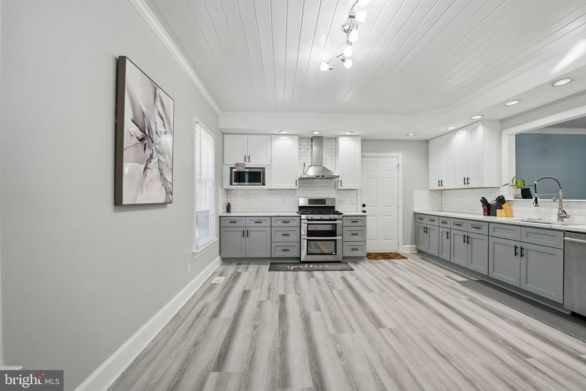 10104 BLANDFIELD LANE