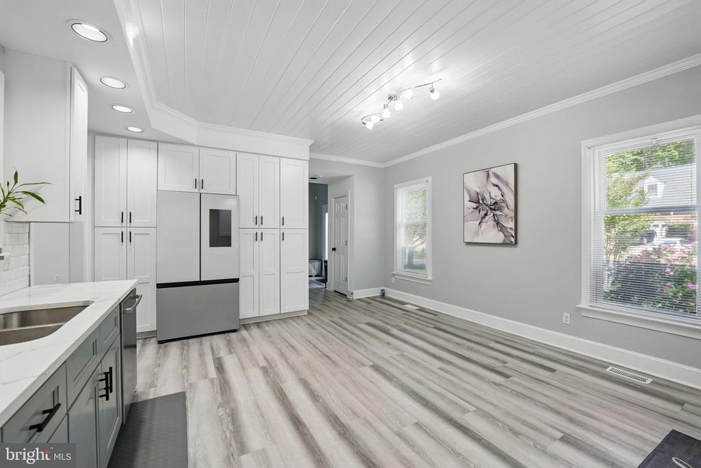 10104 BLANDFIELD LANE