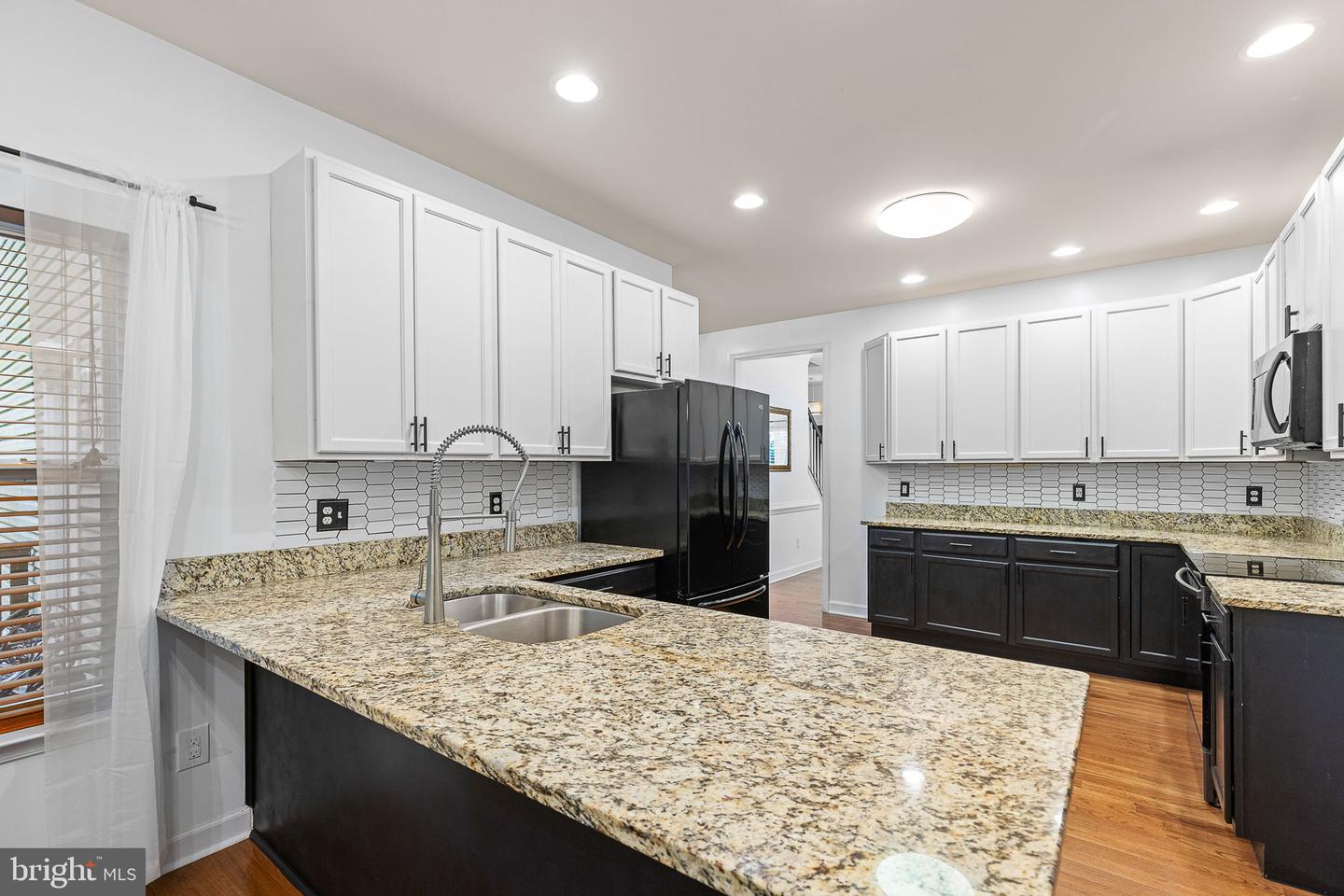 9900 Wellford Ct