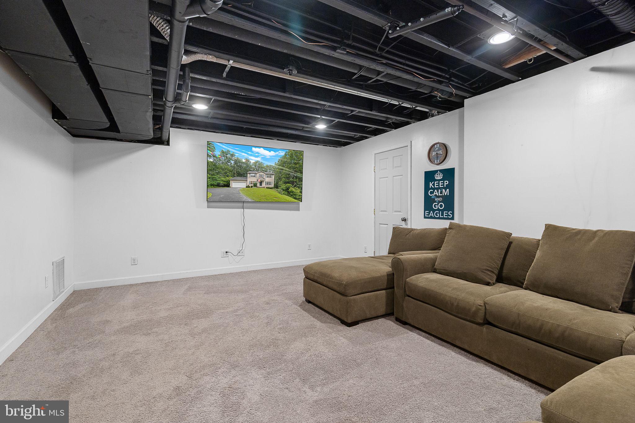 9900 Wellford Ct