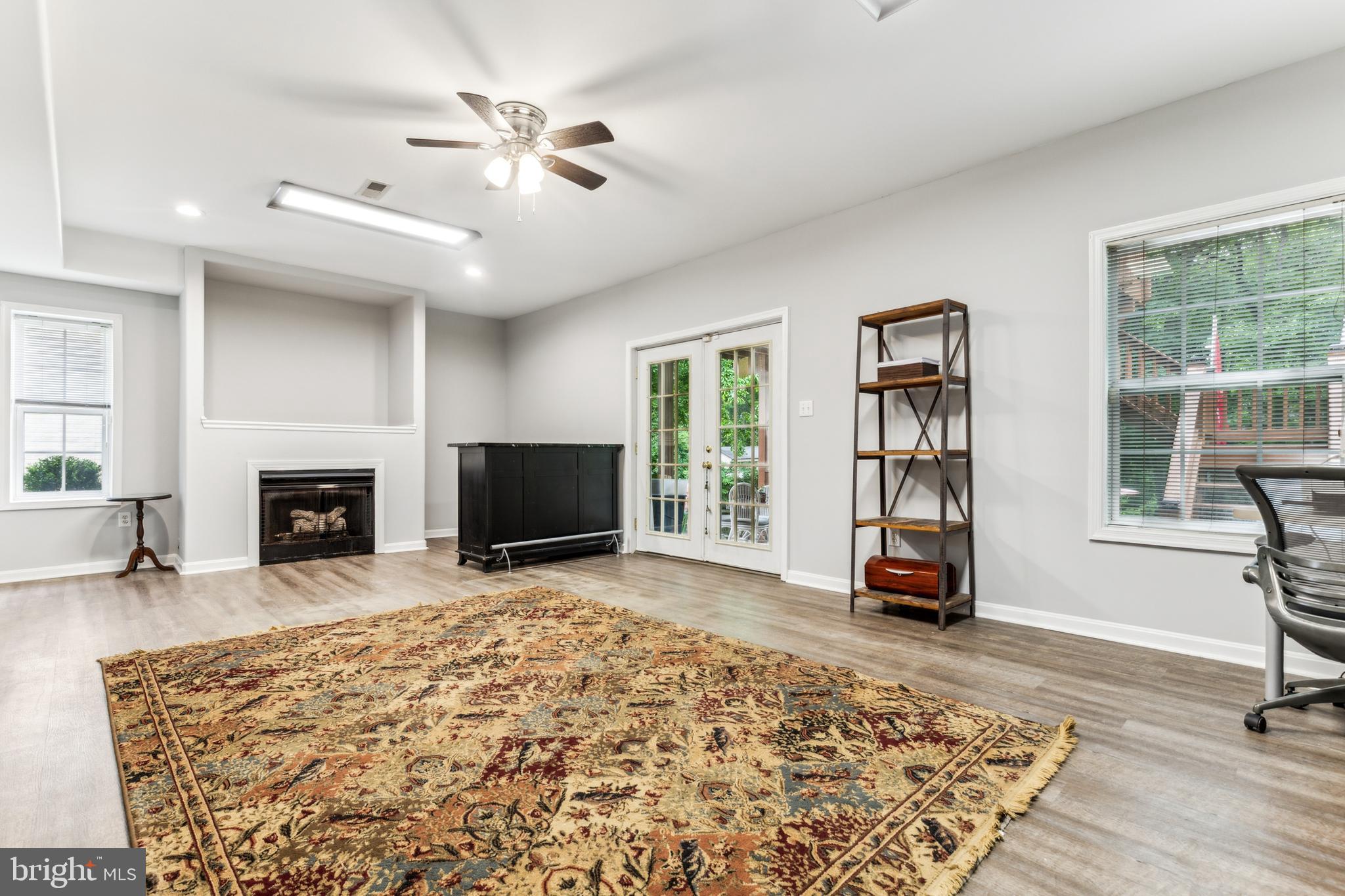 3803 FALLWOOD LANE