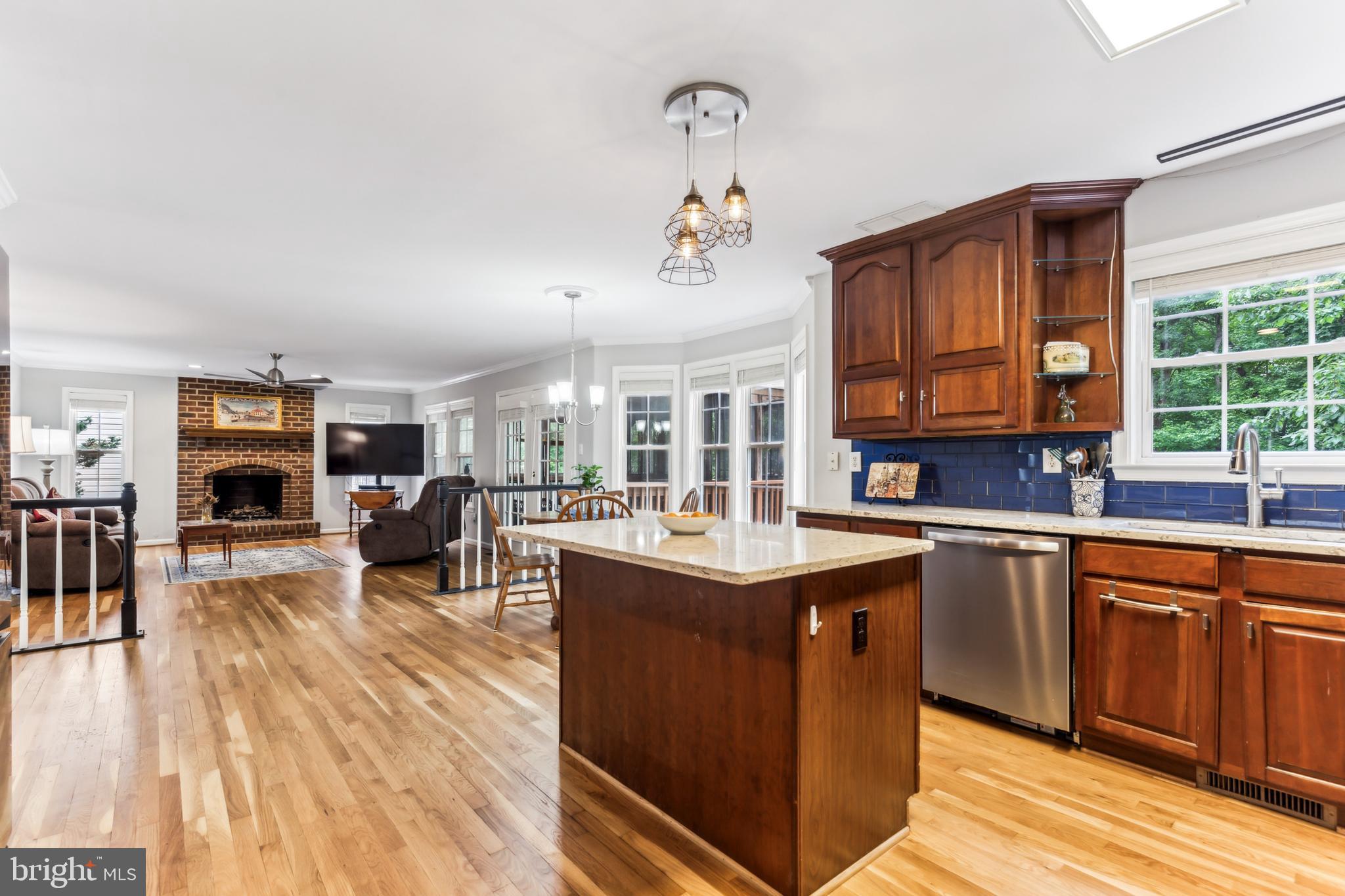 3803 FALLWOOD LANE