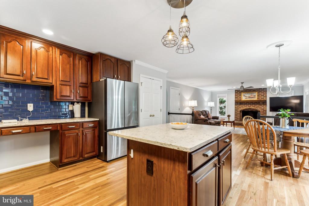 3803 FALLWOOD LANE