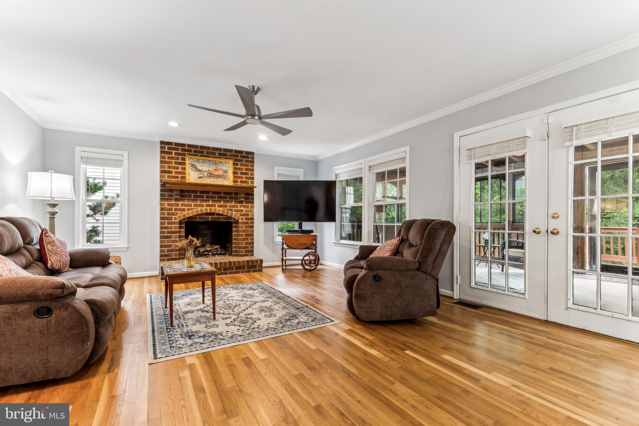 3803 FALLWOOD LANE