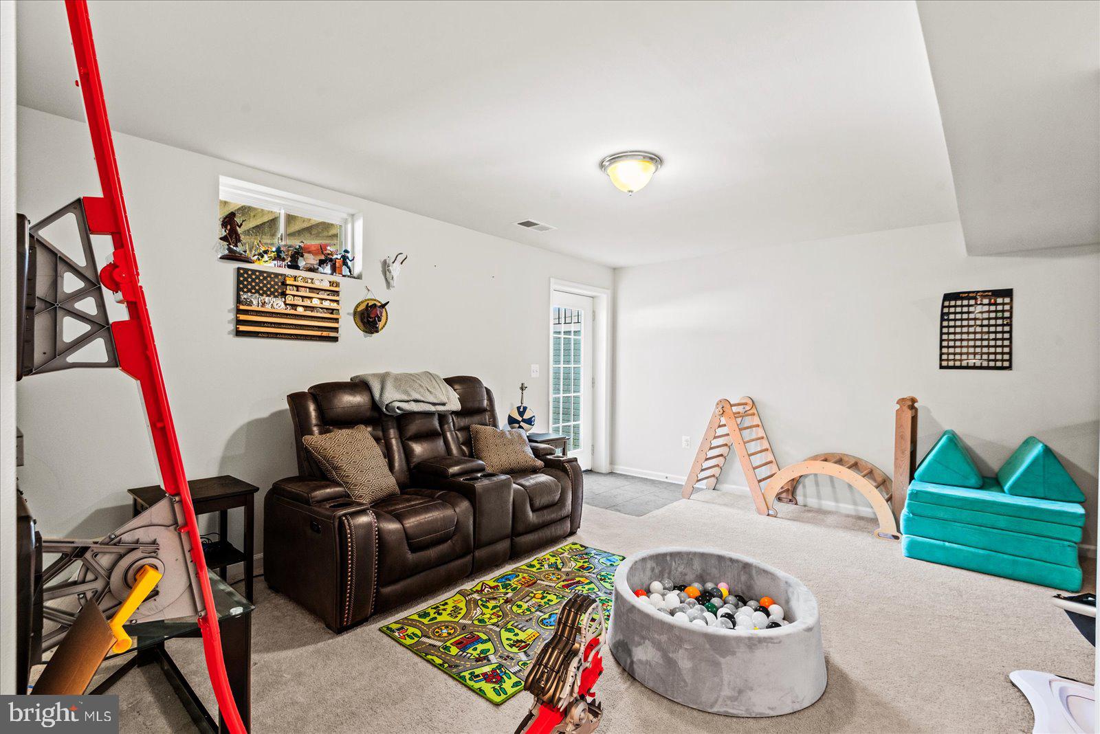 9717 Rockwell Rd
