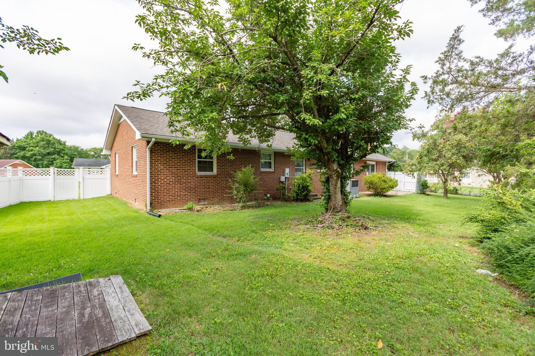 307 Butternut Dr