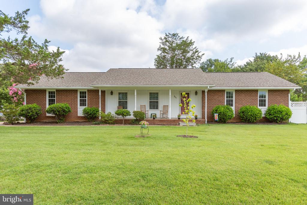 307 Butternut Dr