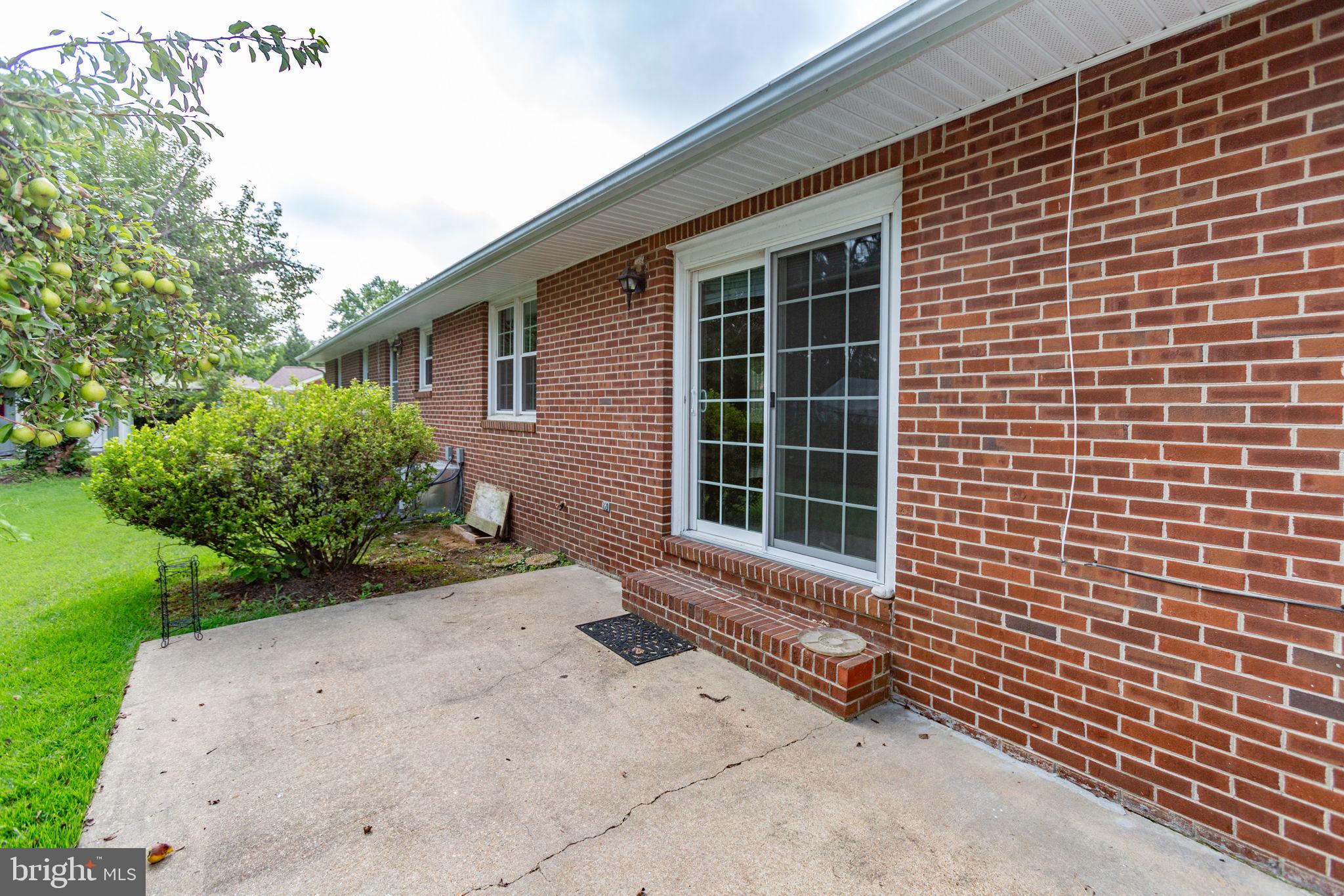 307 Butternut Dr