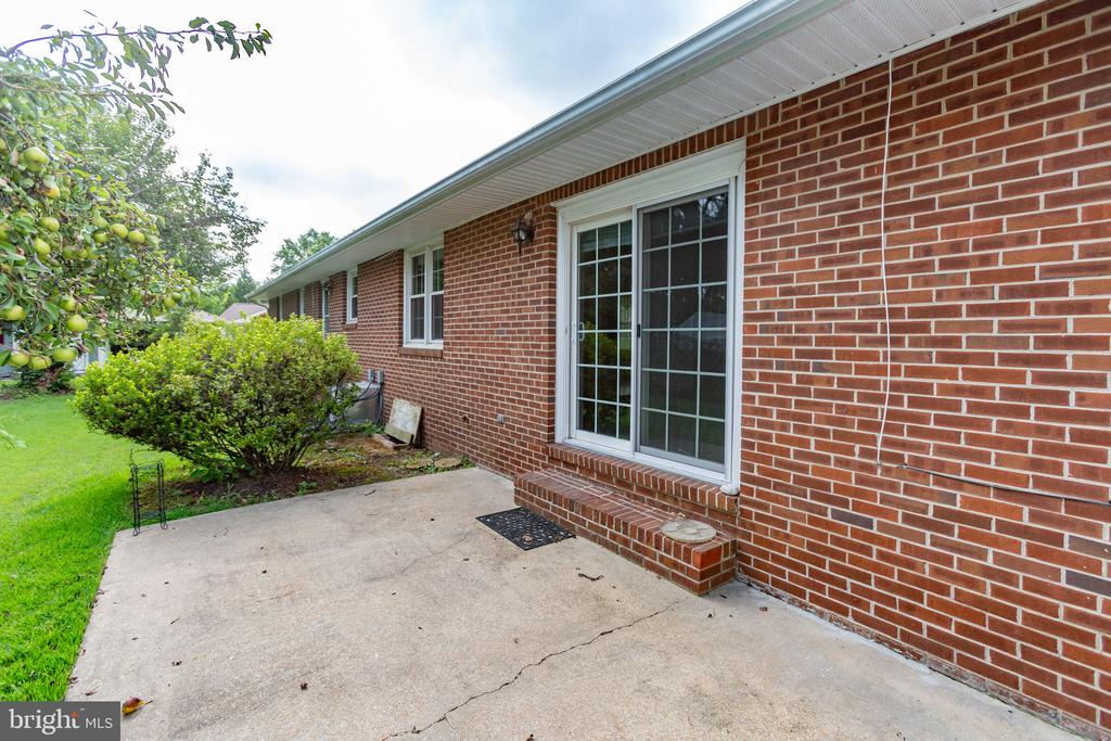 307 Butternut Dr